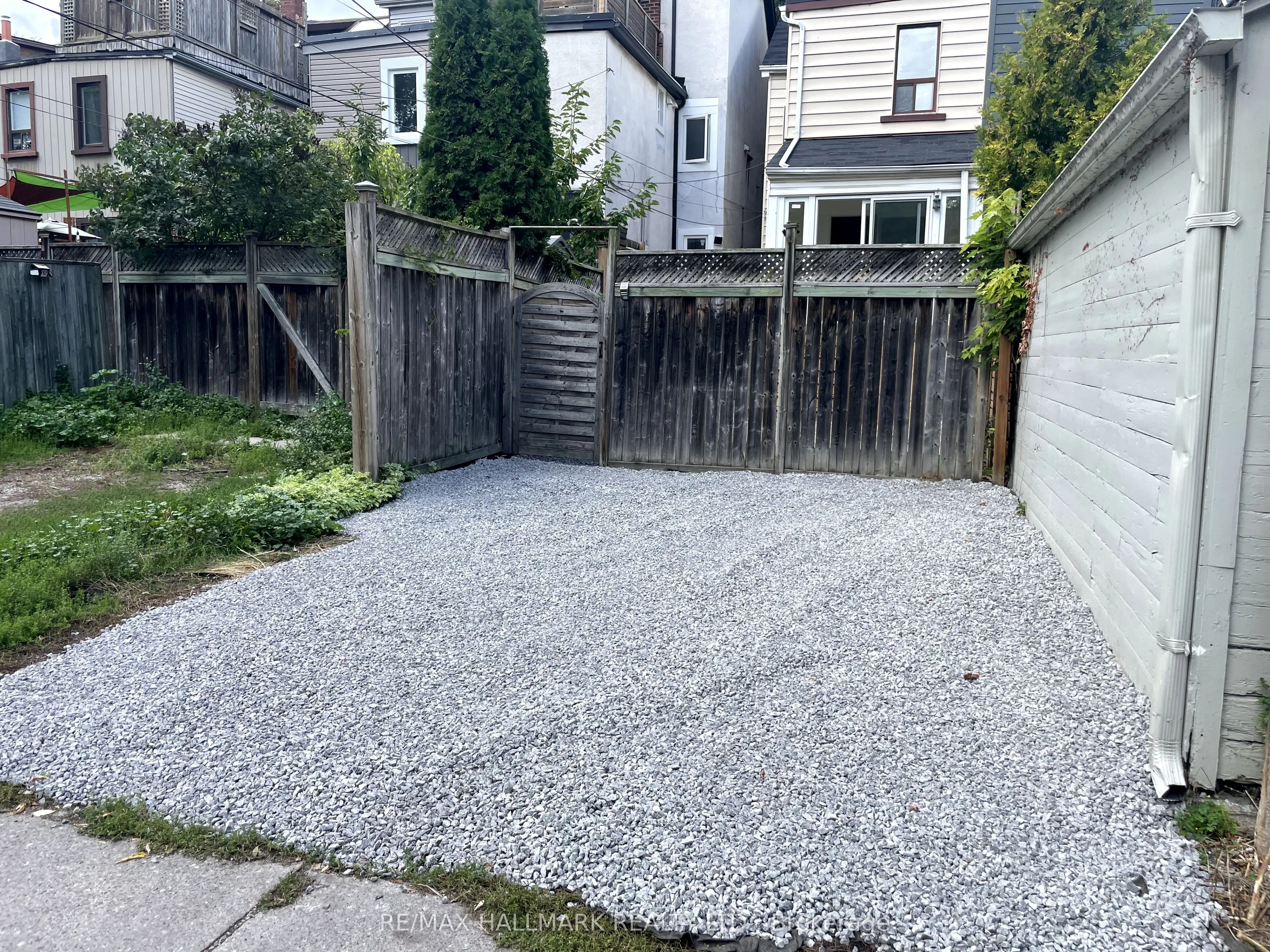 53 Badgerow Avenue