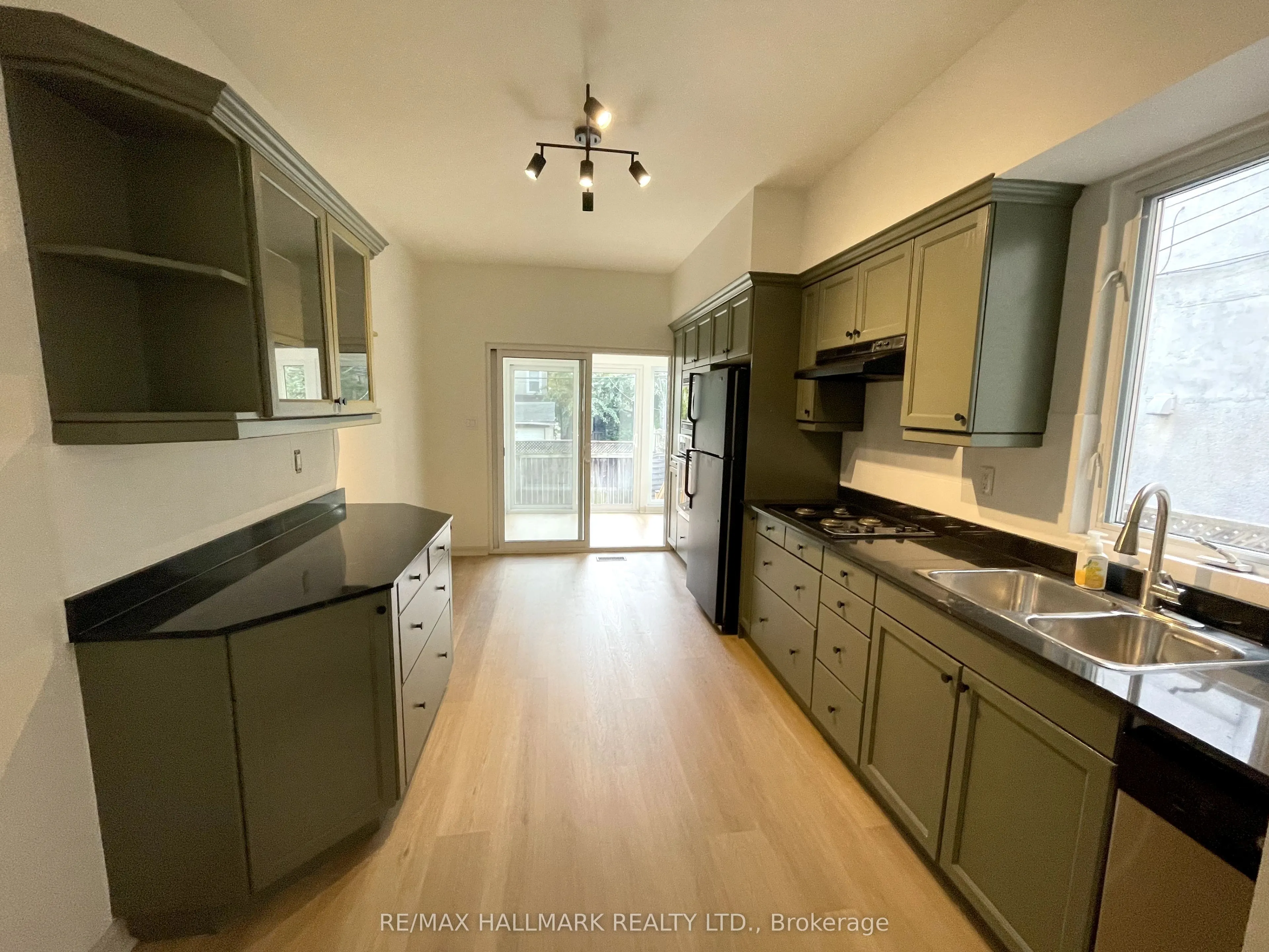 53 Badgerow Avenue