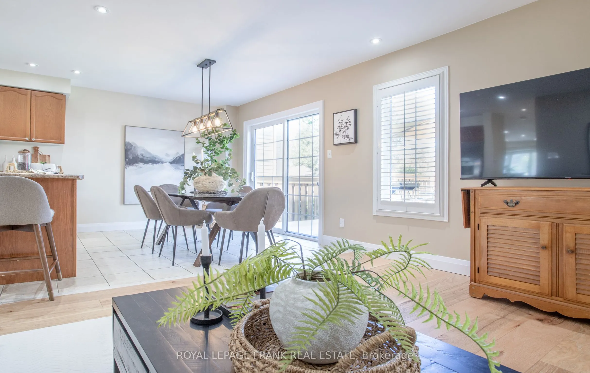 4 Settlers Court