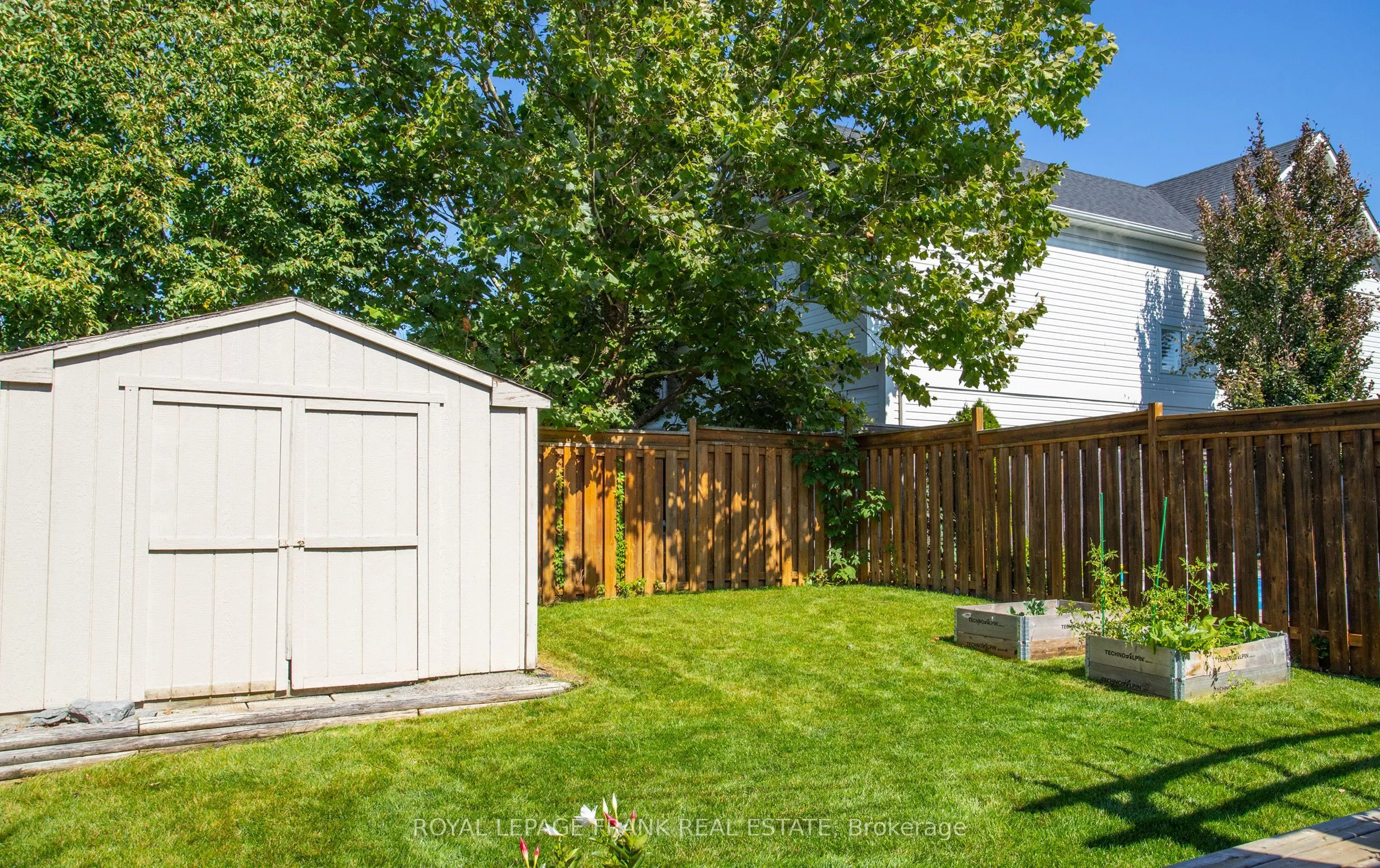 4 Settlers Court