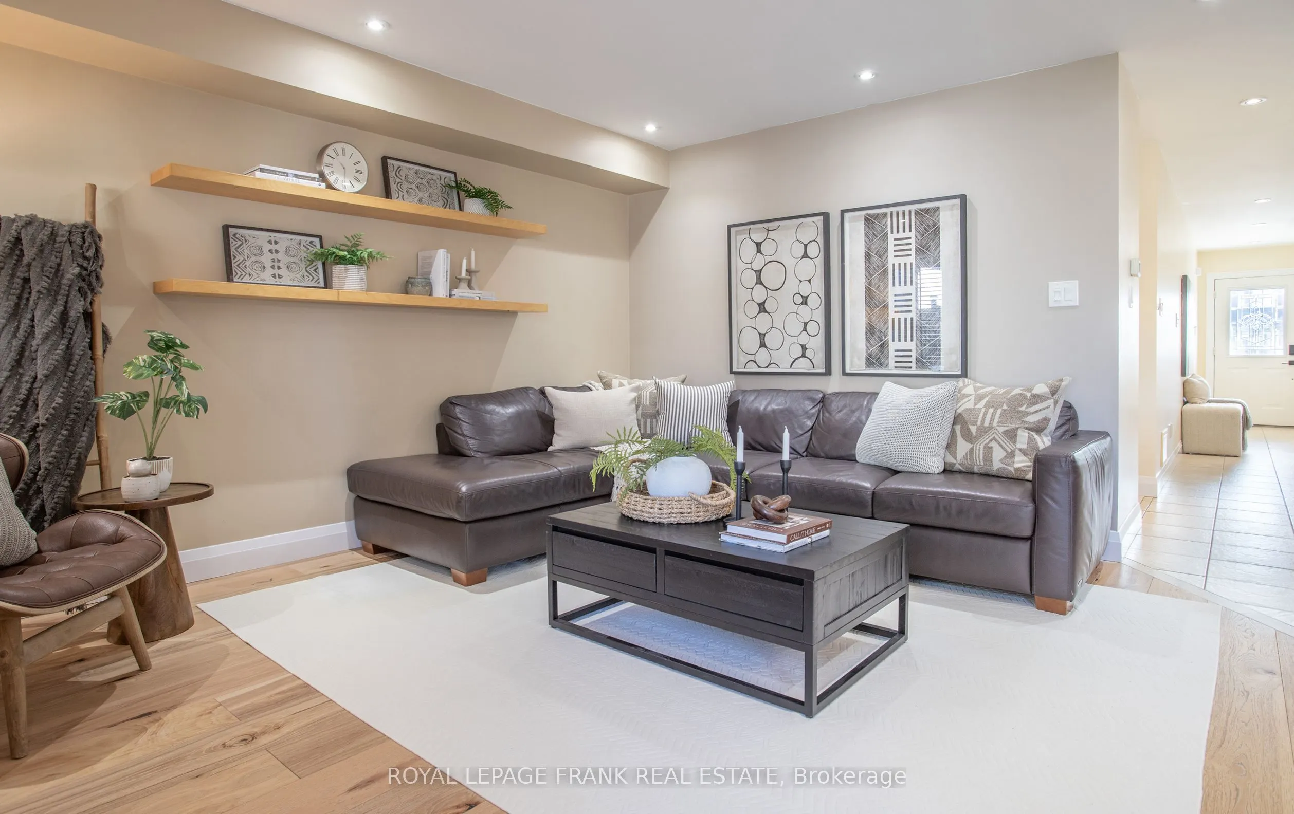 4 Settlers Court