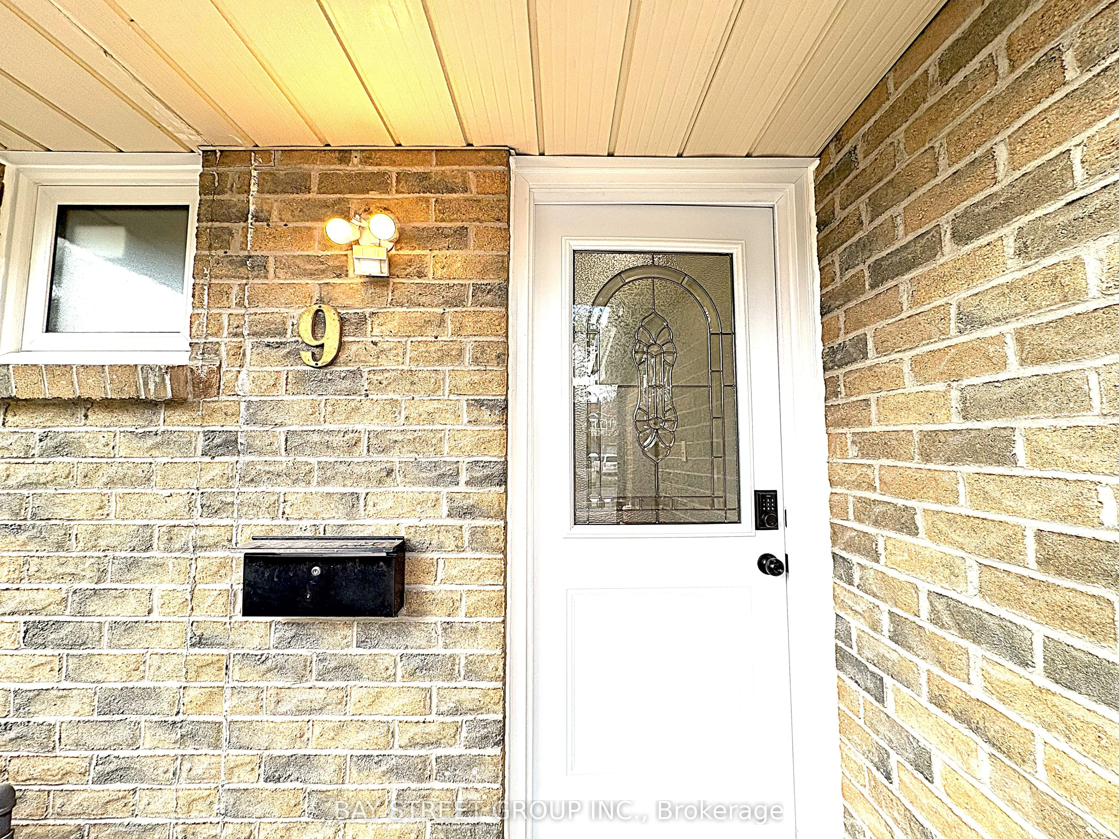 9 Truro Crescent