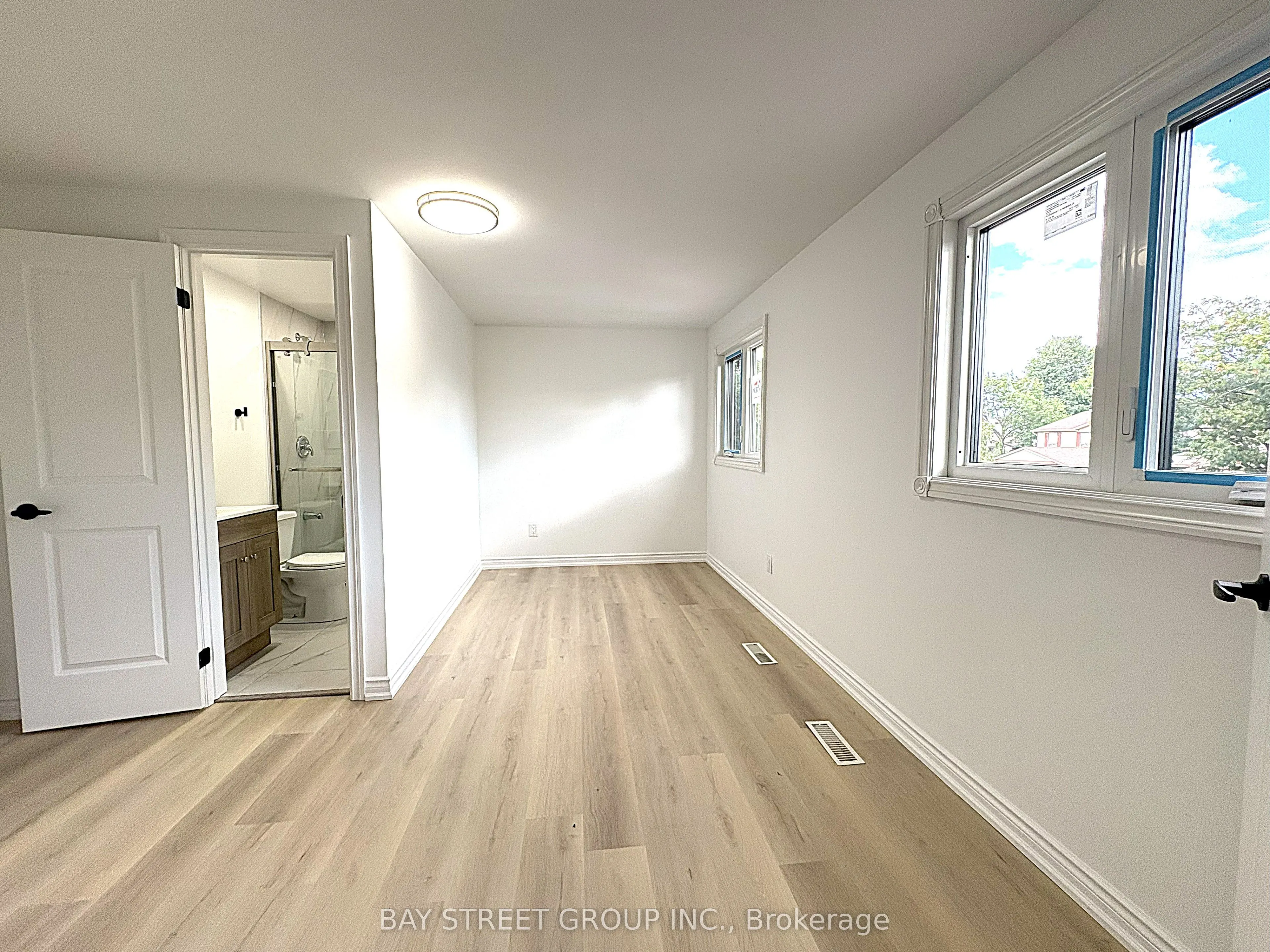 9 Truro Crescent
