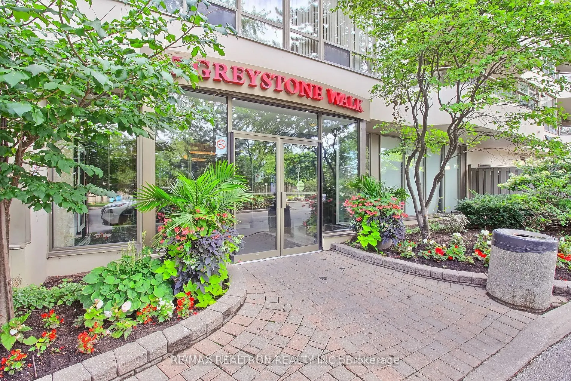 5 Greystone Walk Drive, #206