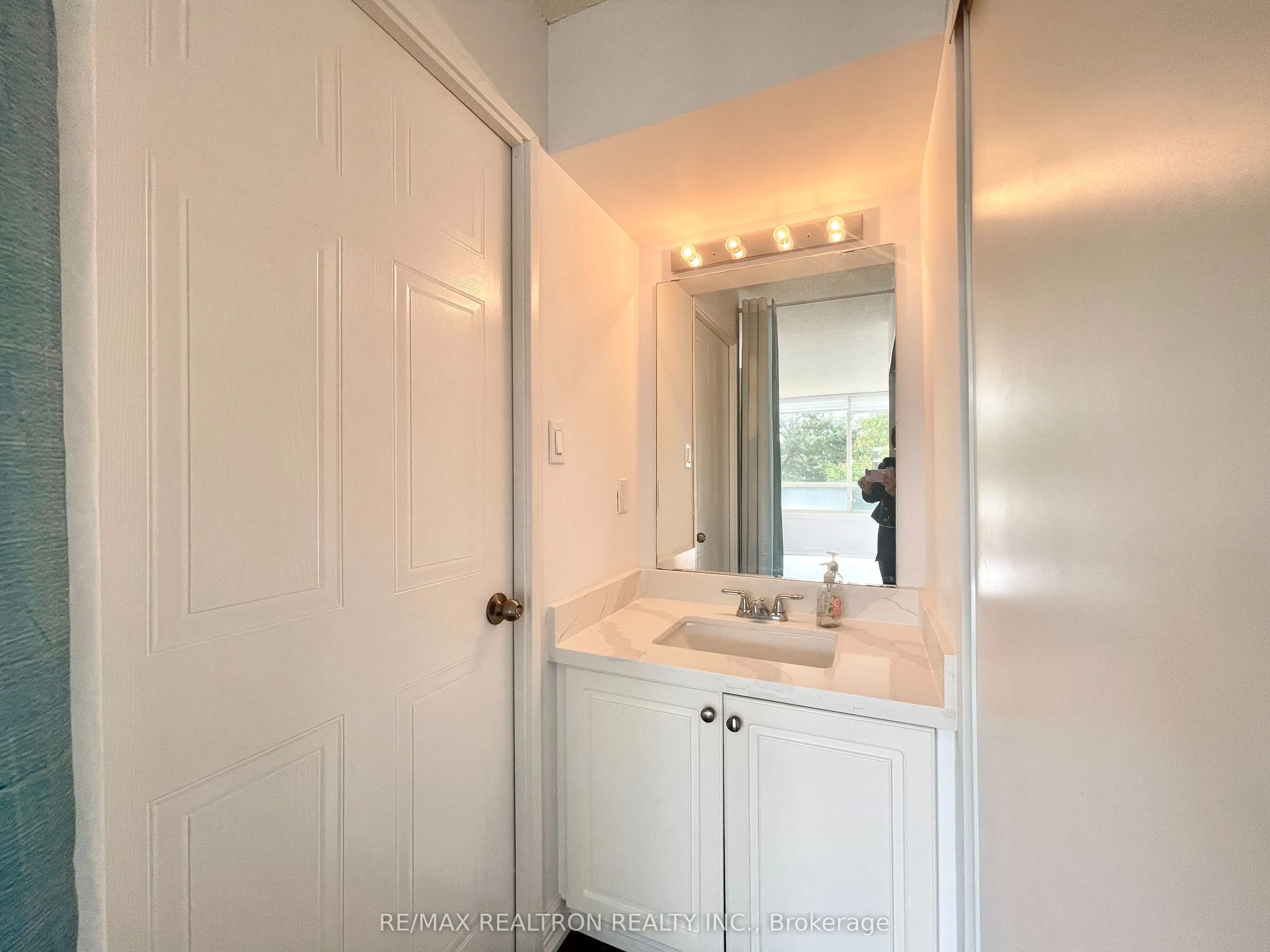 5 Greystone Walk Drive, #206