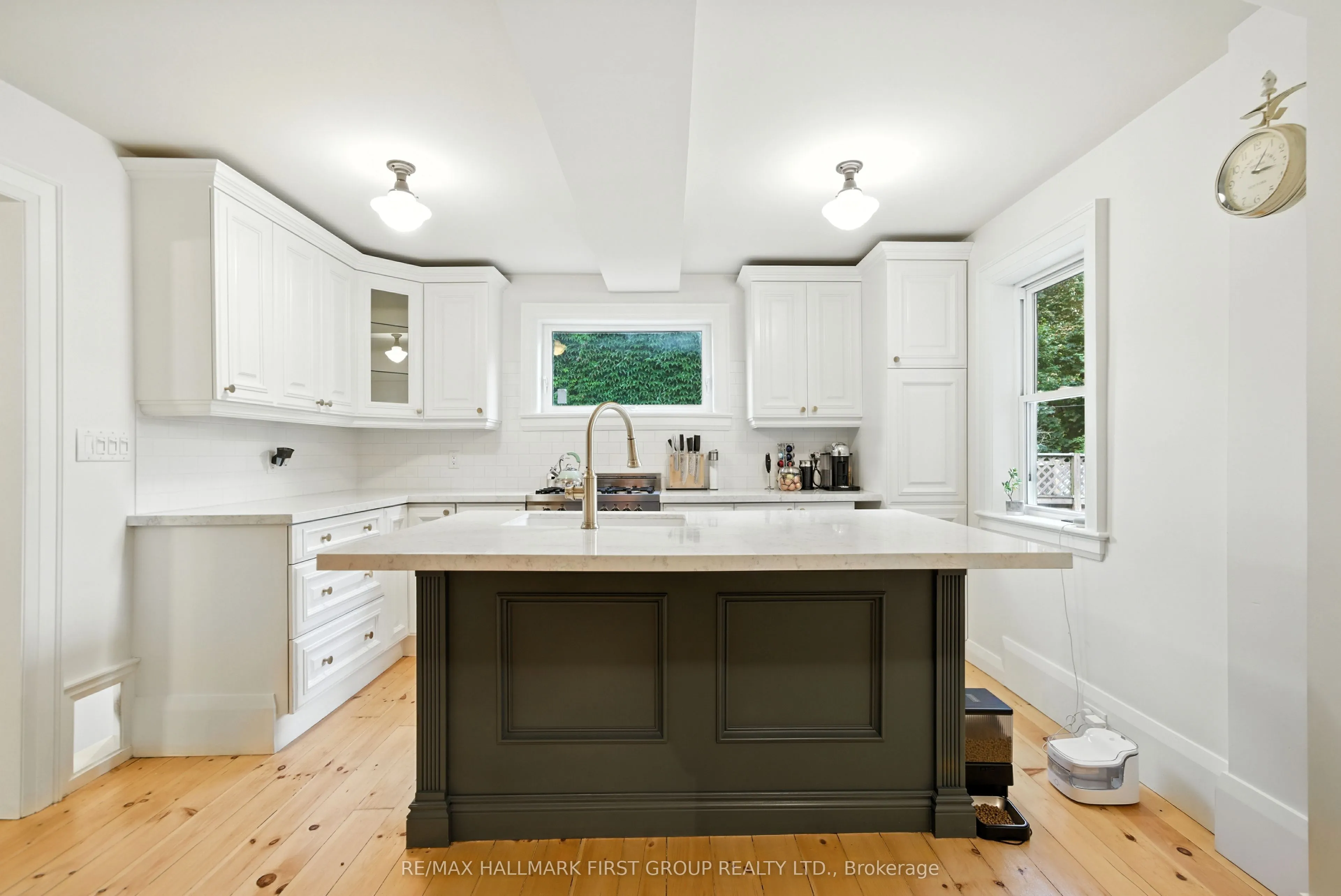 622 Simcoe Street N, #Main/Second Floor