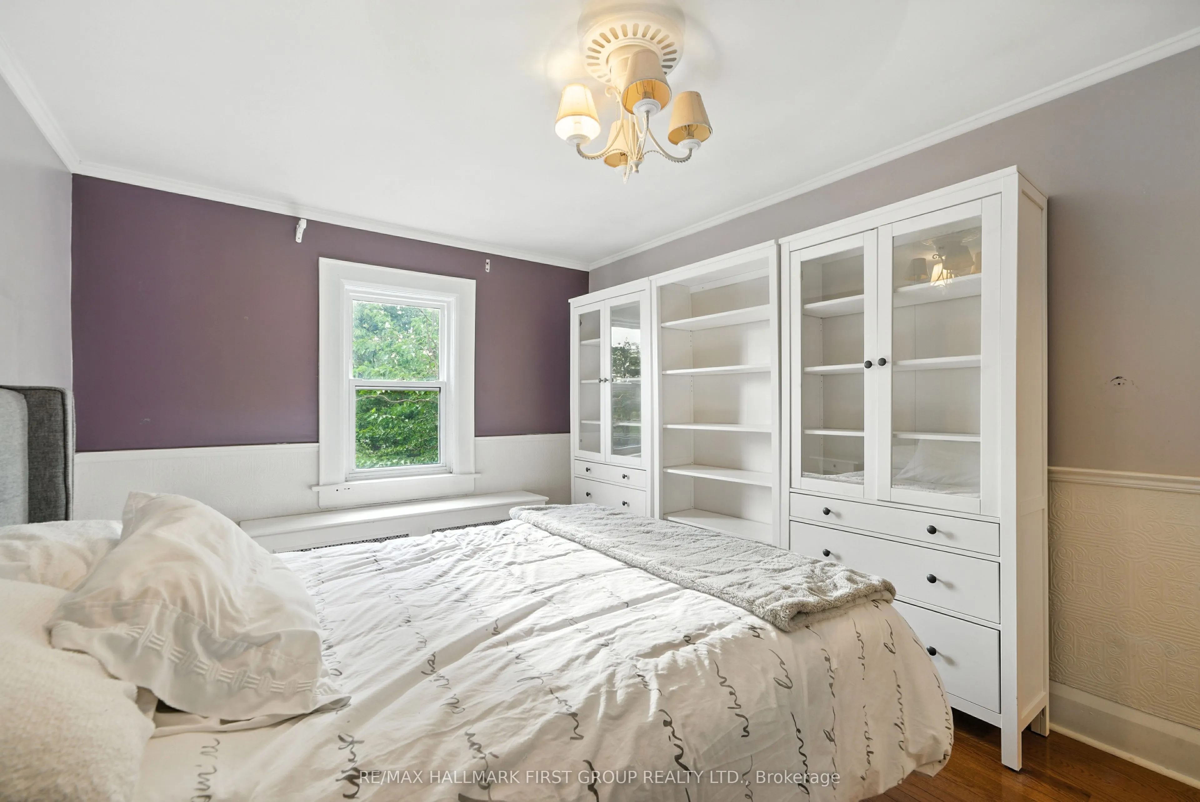 622 Simcoe Street N, #Main/Second Floor