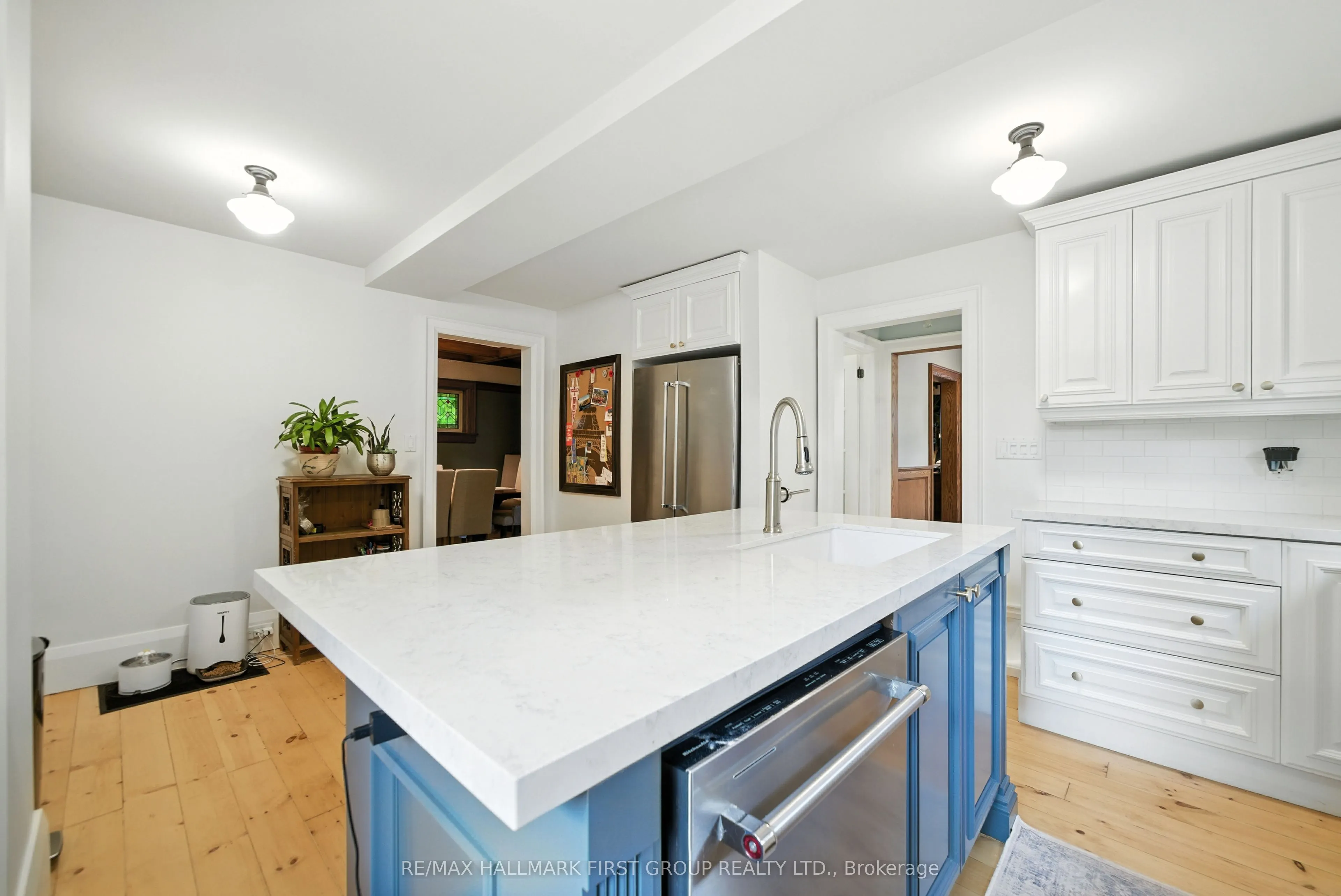 622 Simcoe Street N, #Main/Second Floor