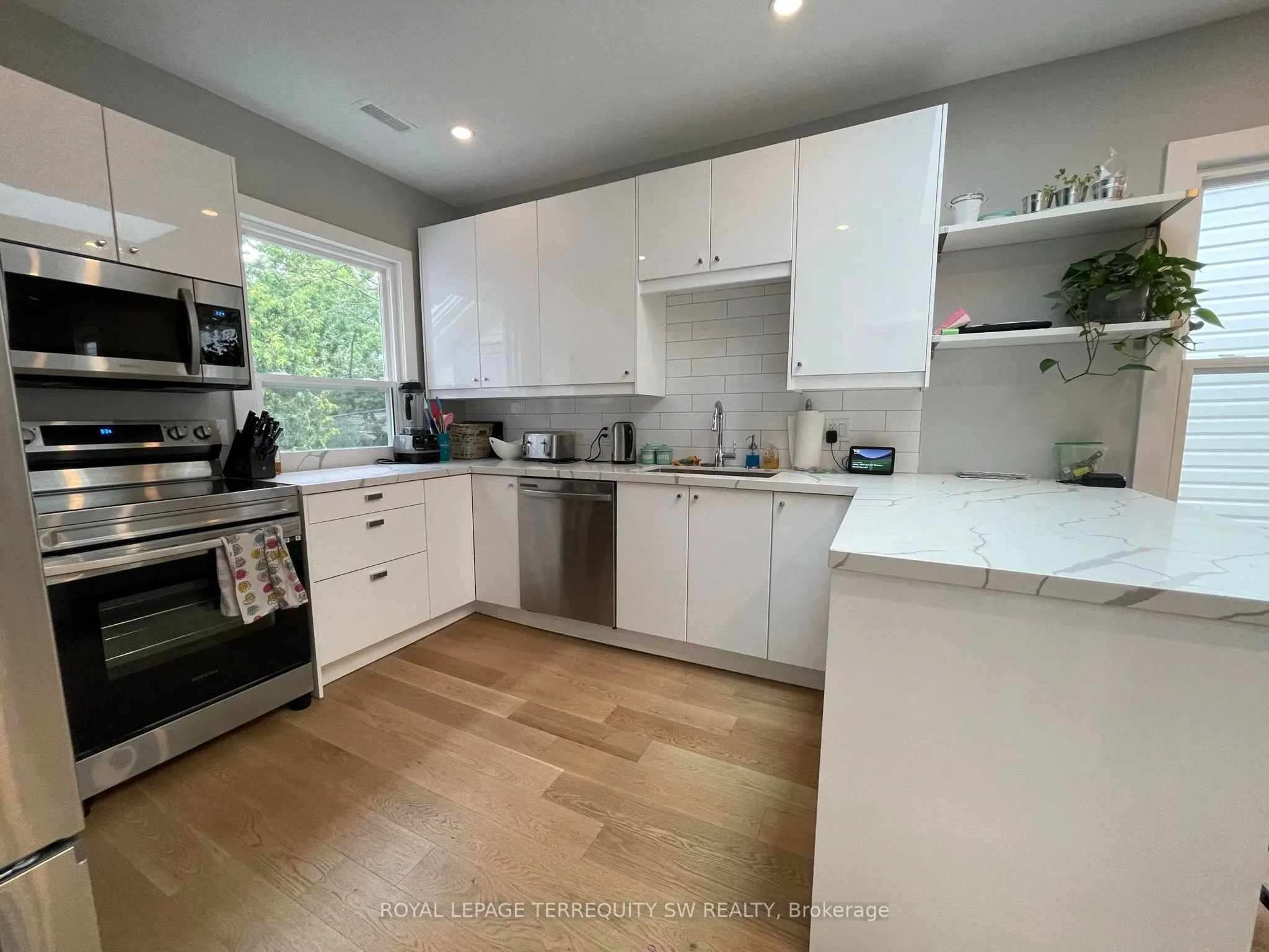 22 Wheeler Avenue, #Upper