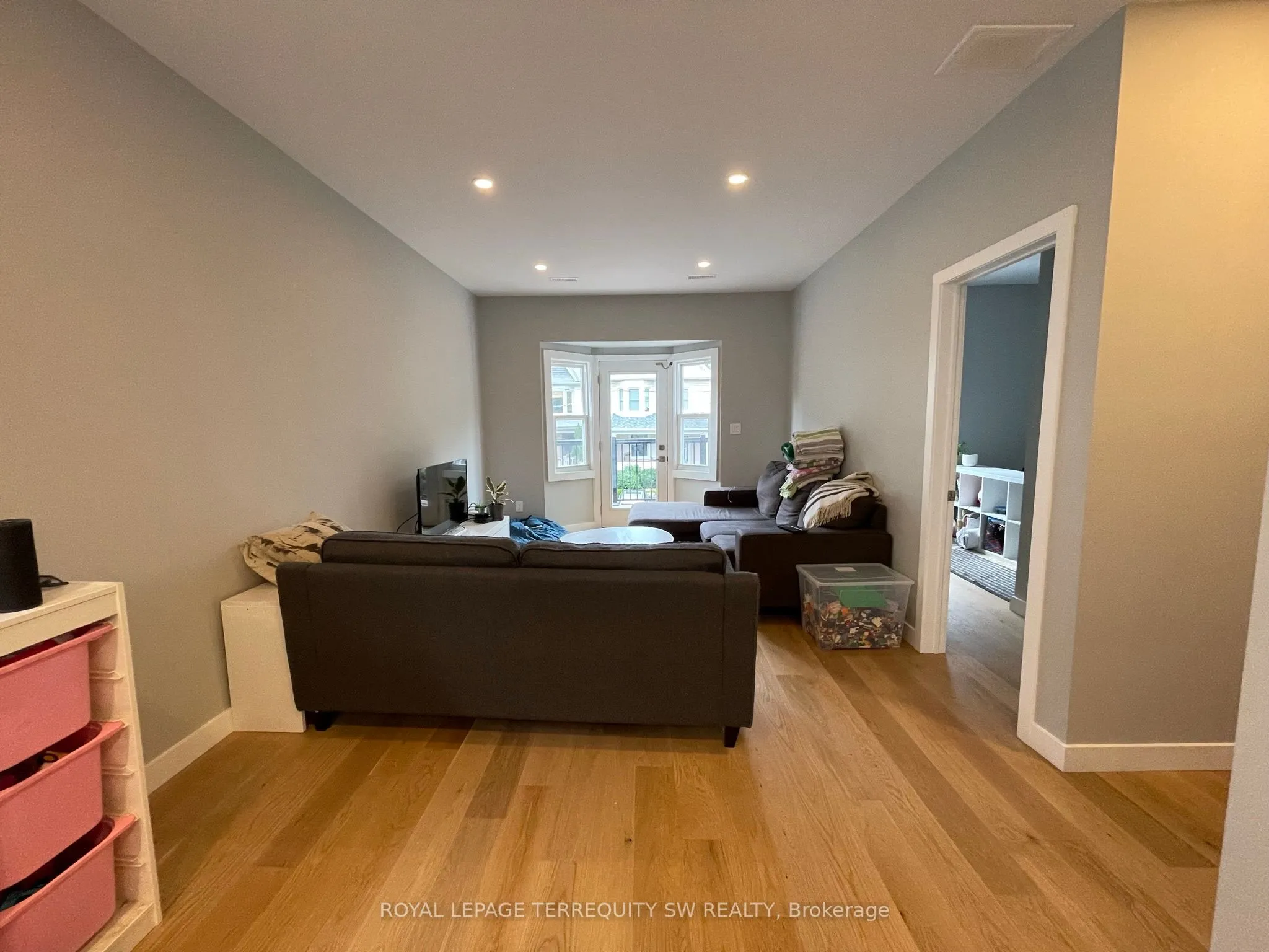 22 Wheeler Avenue, #Upper