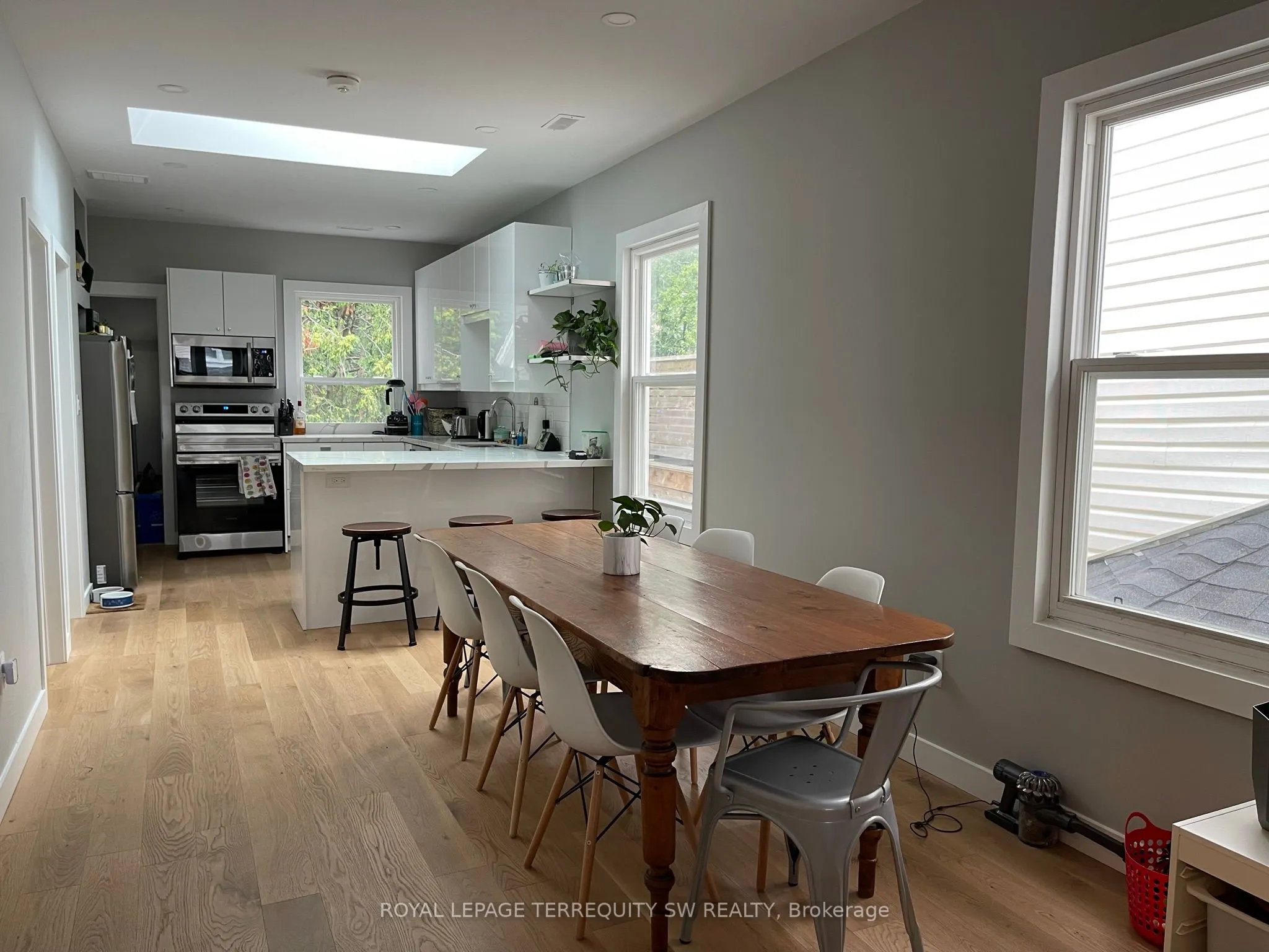 22 Wheeler Avenue, #Upper