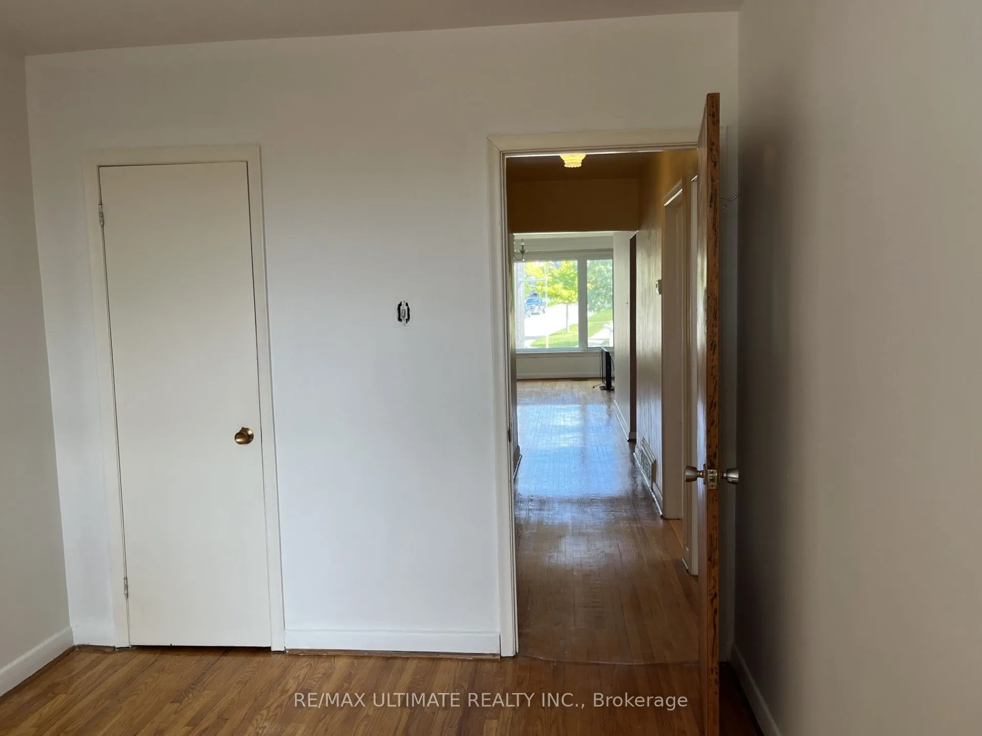 96 Benjamin Boulevard