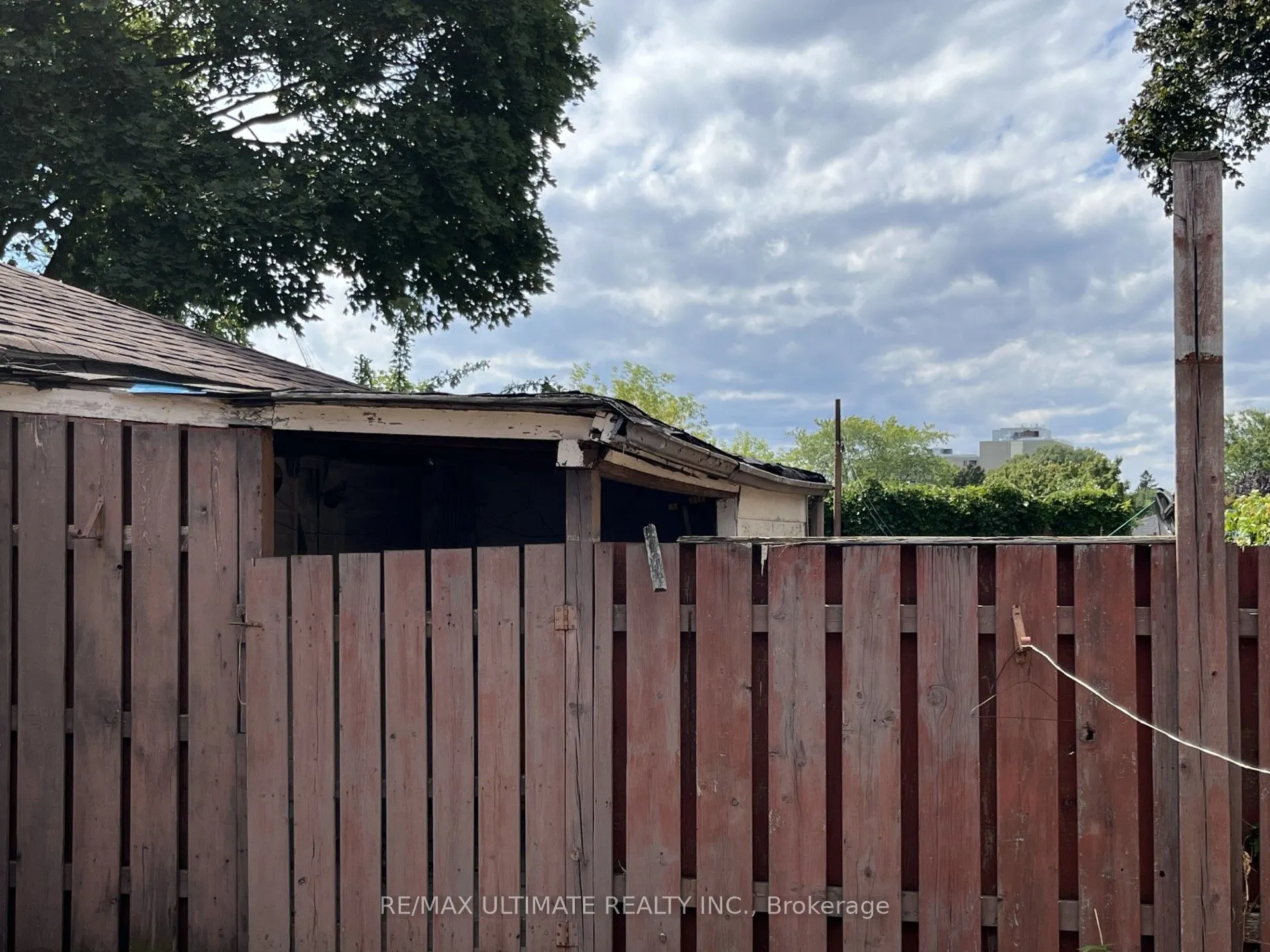 96 Benjamin Boulevard