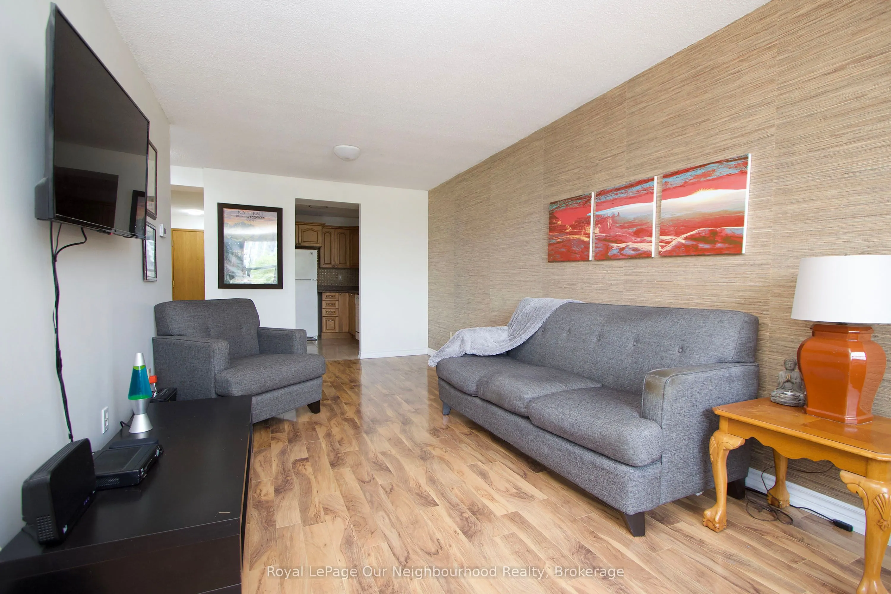 80 Athol Street E, #203