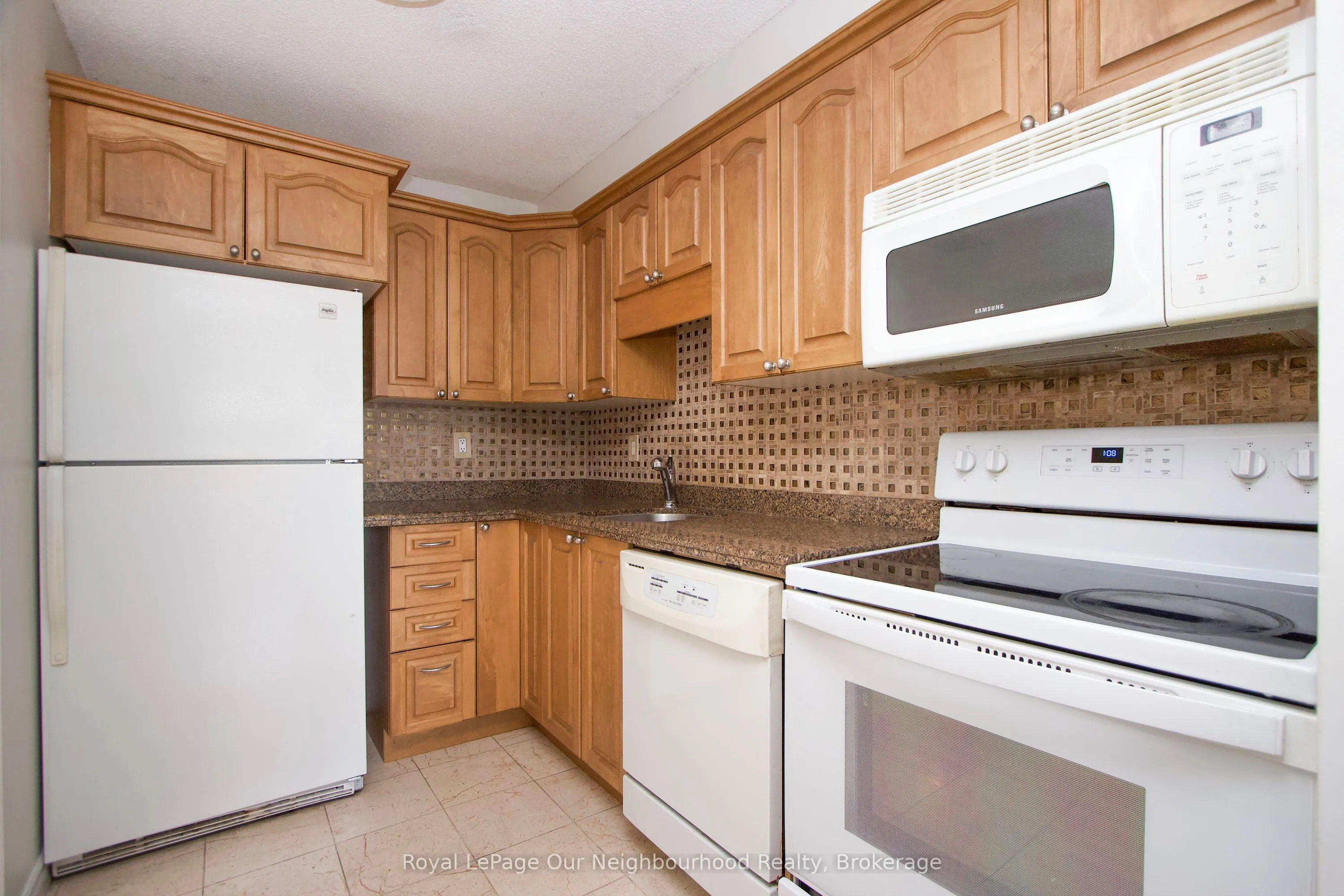80 Athol Street E, #203