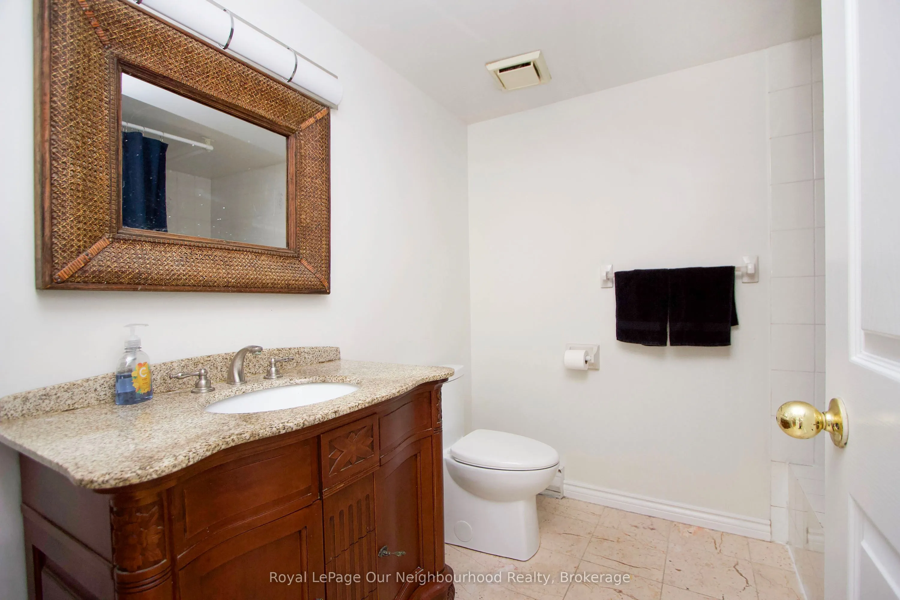 80 Athol Street E, #203