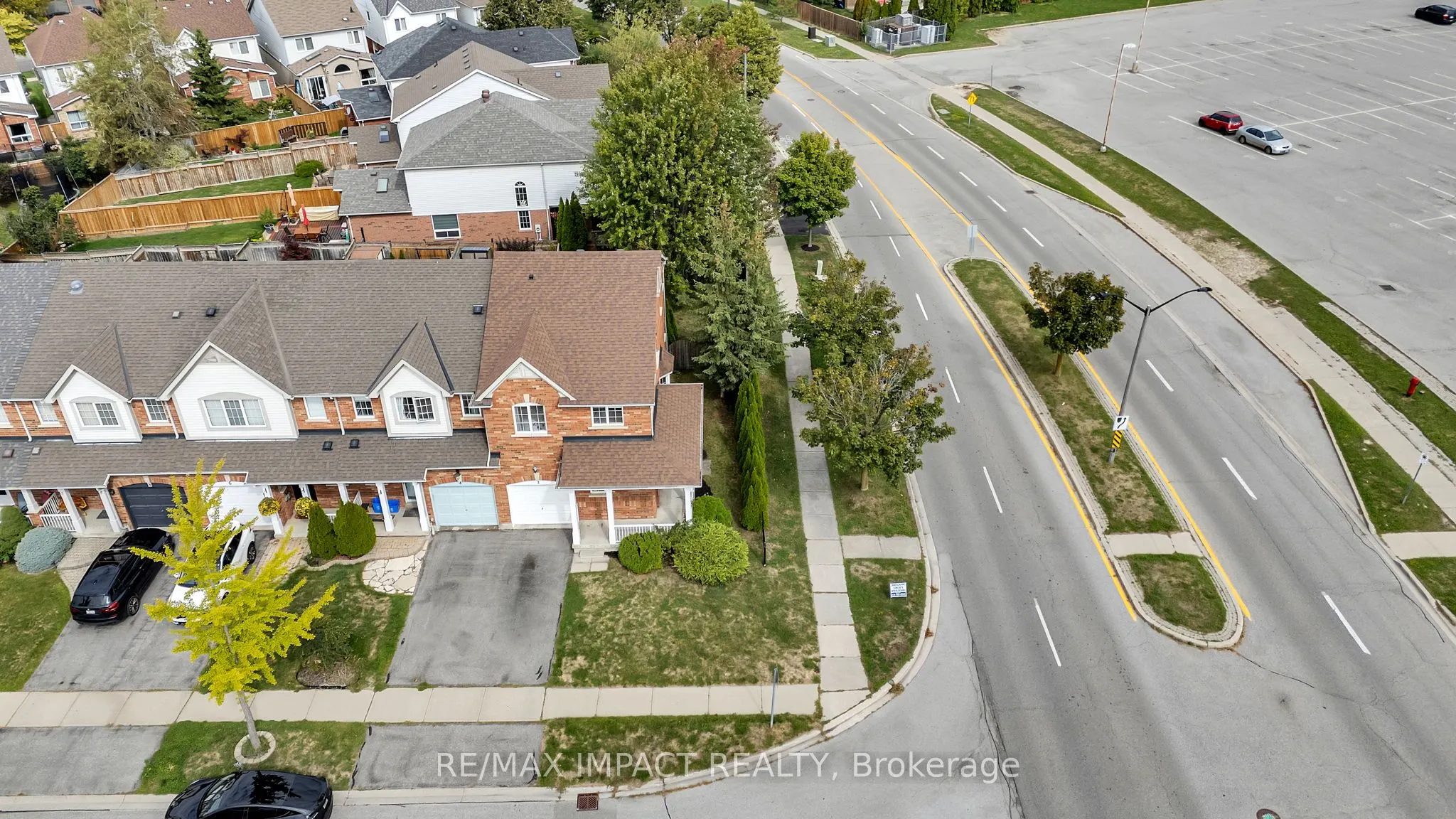 2 Plantation Court N