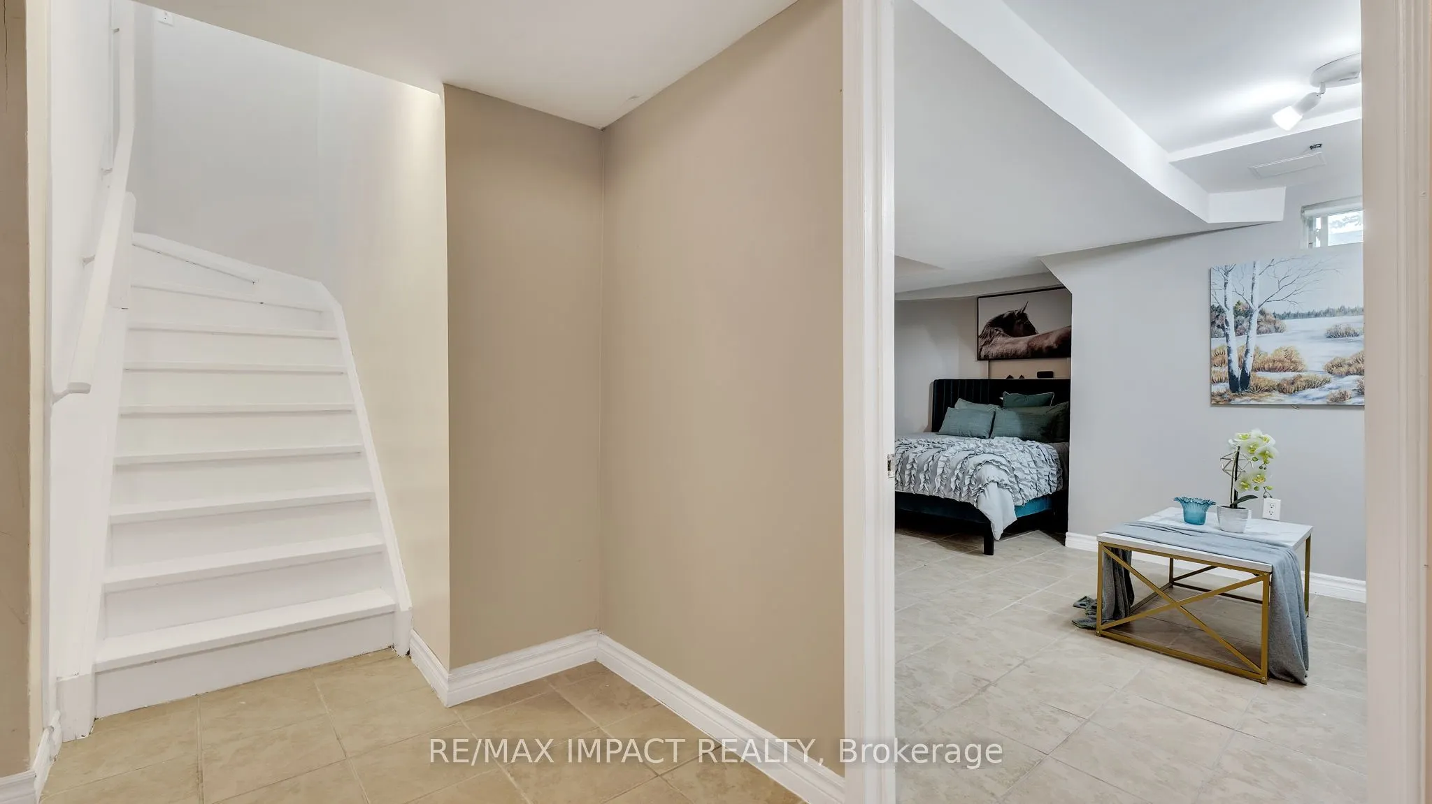 2 Plantation Court N