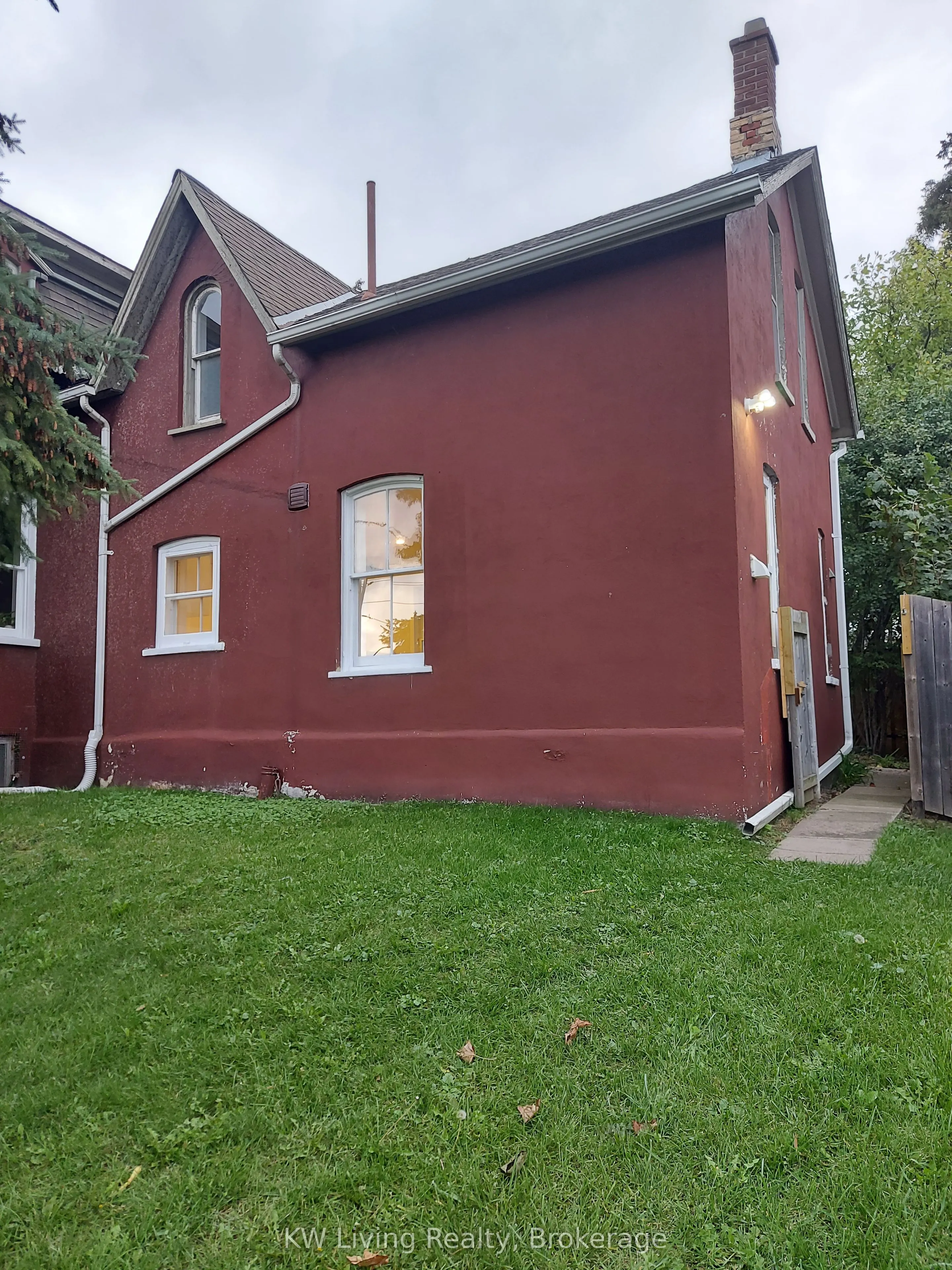 14 Allanford Road, #B
