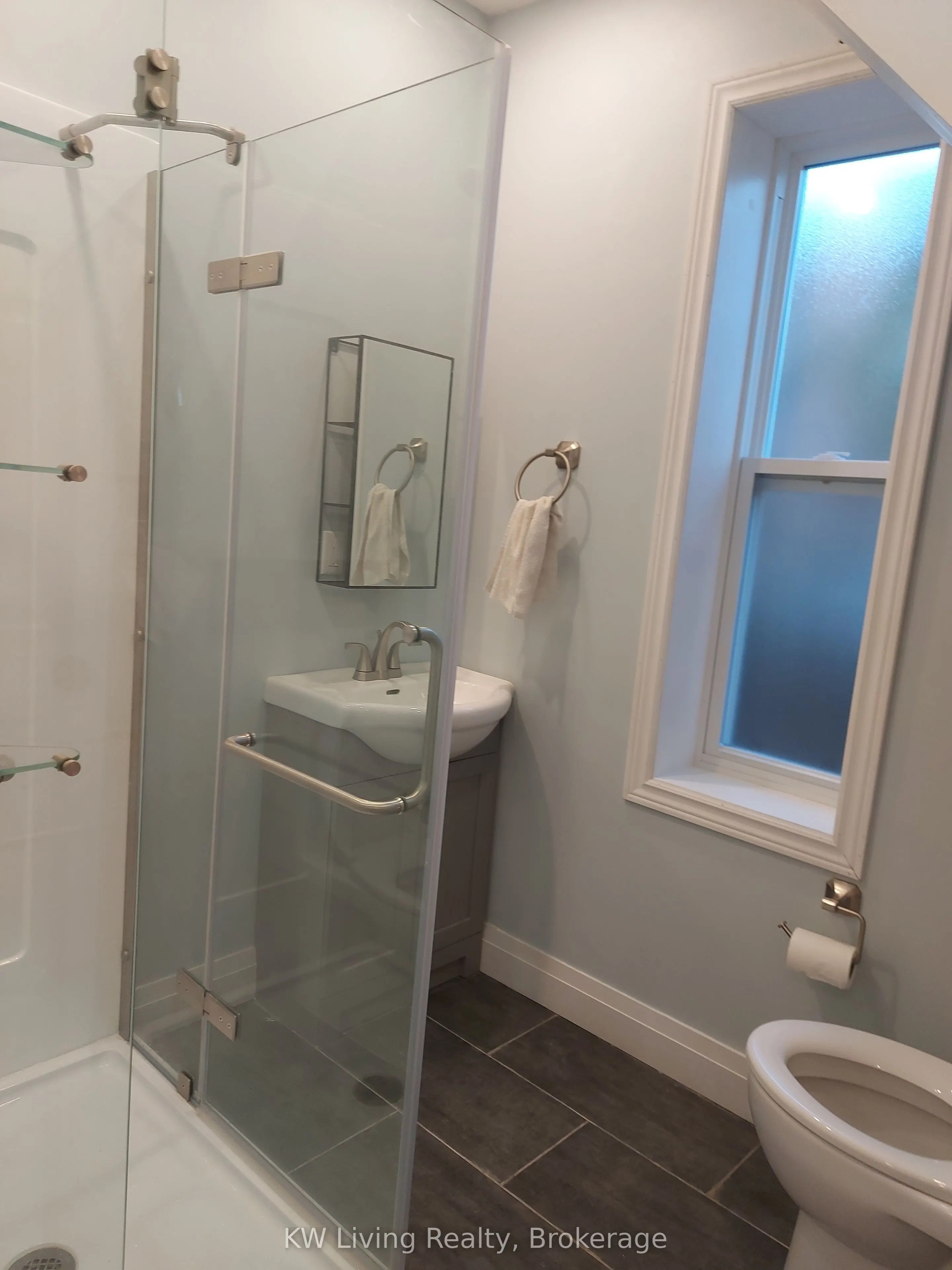 14 Allanford Road, #B