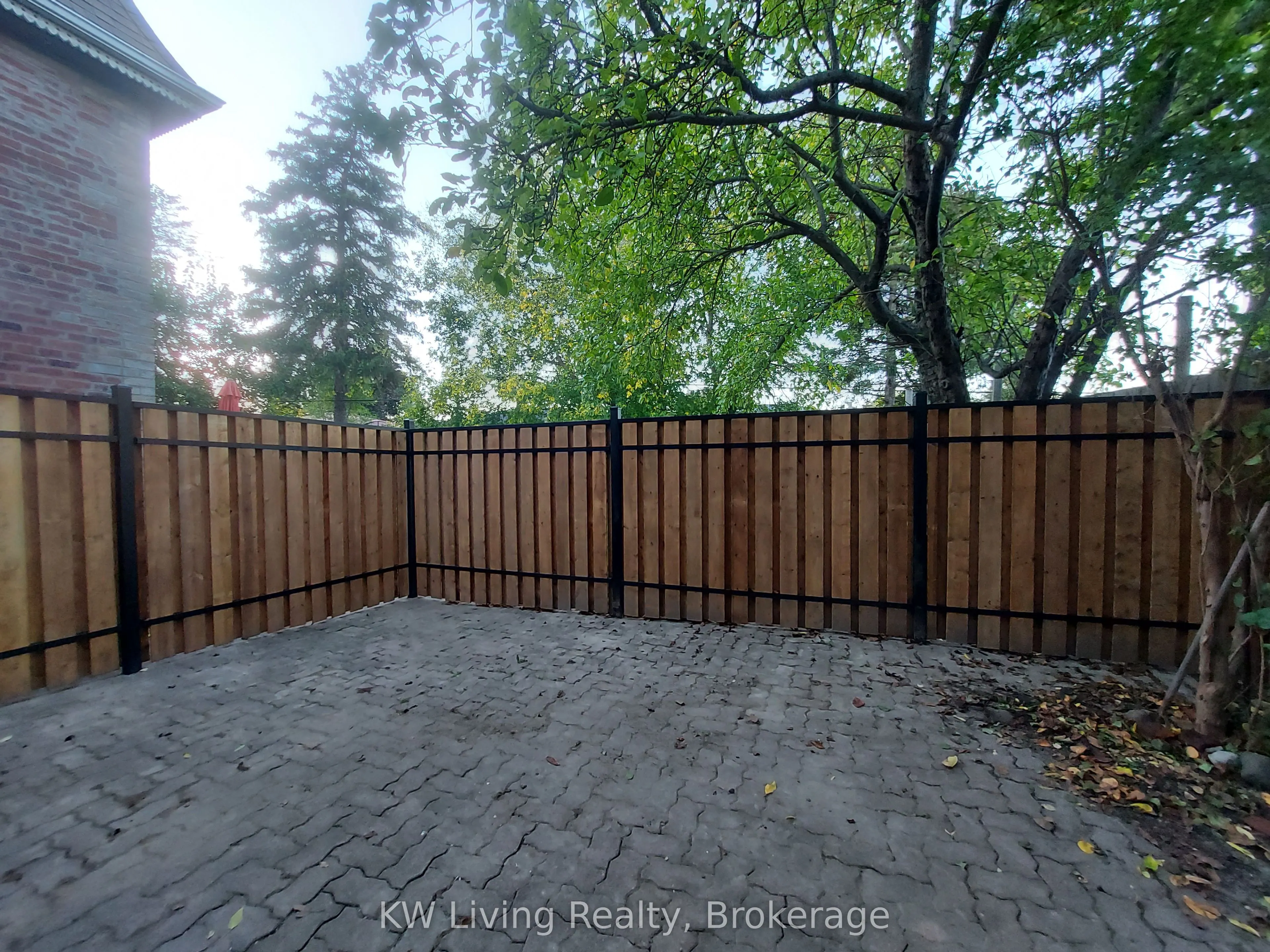 14 Allanford Road, #B