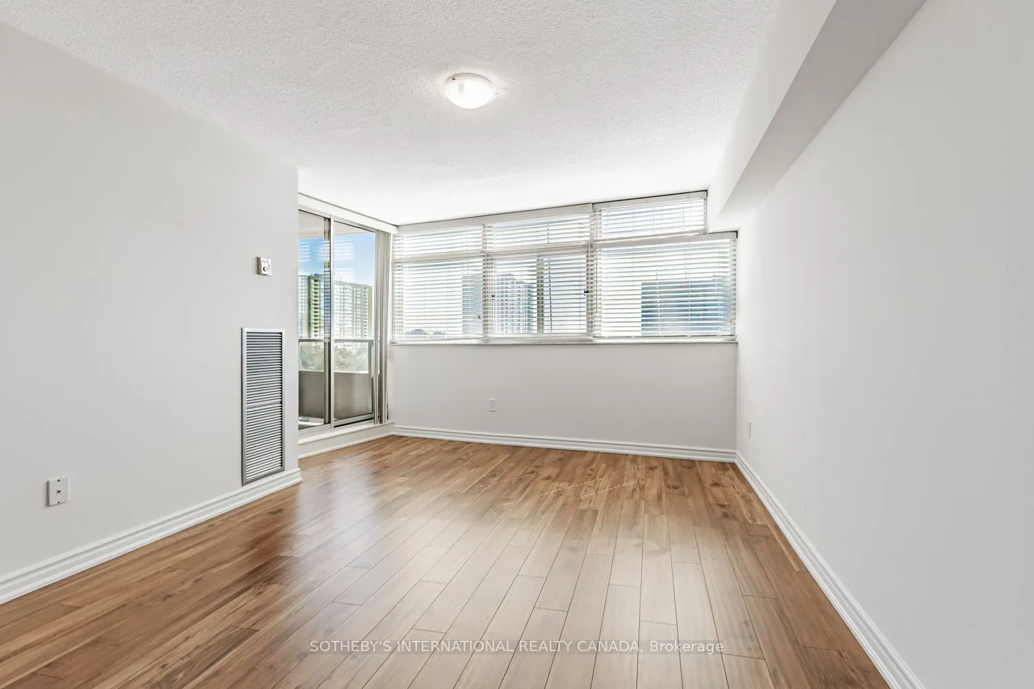 3151 Bridletowne Circle, #1104