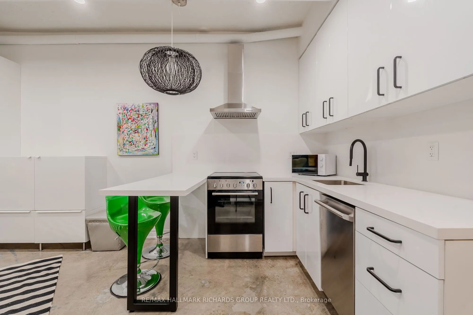 123 Woodbine Avenue, #121