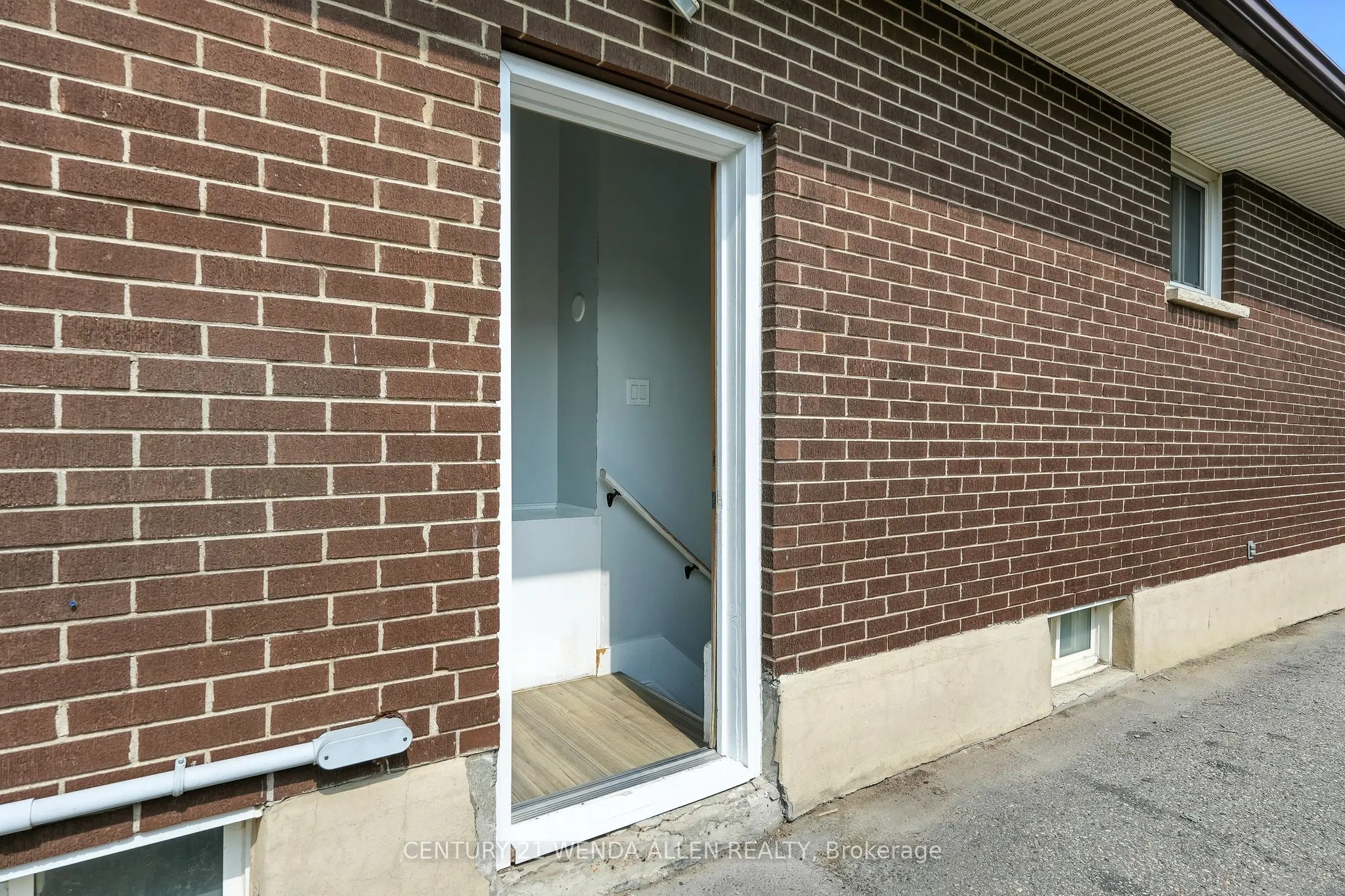 301 Farewell Street
