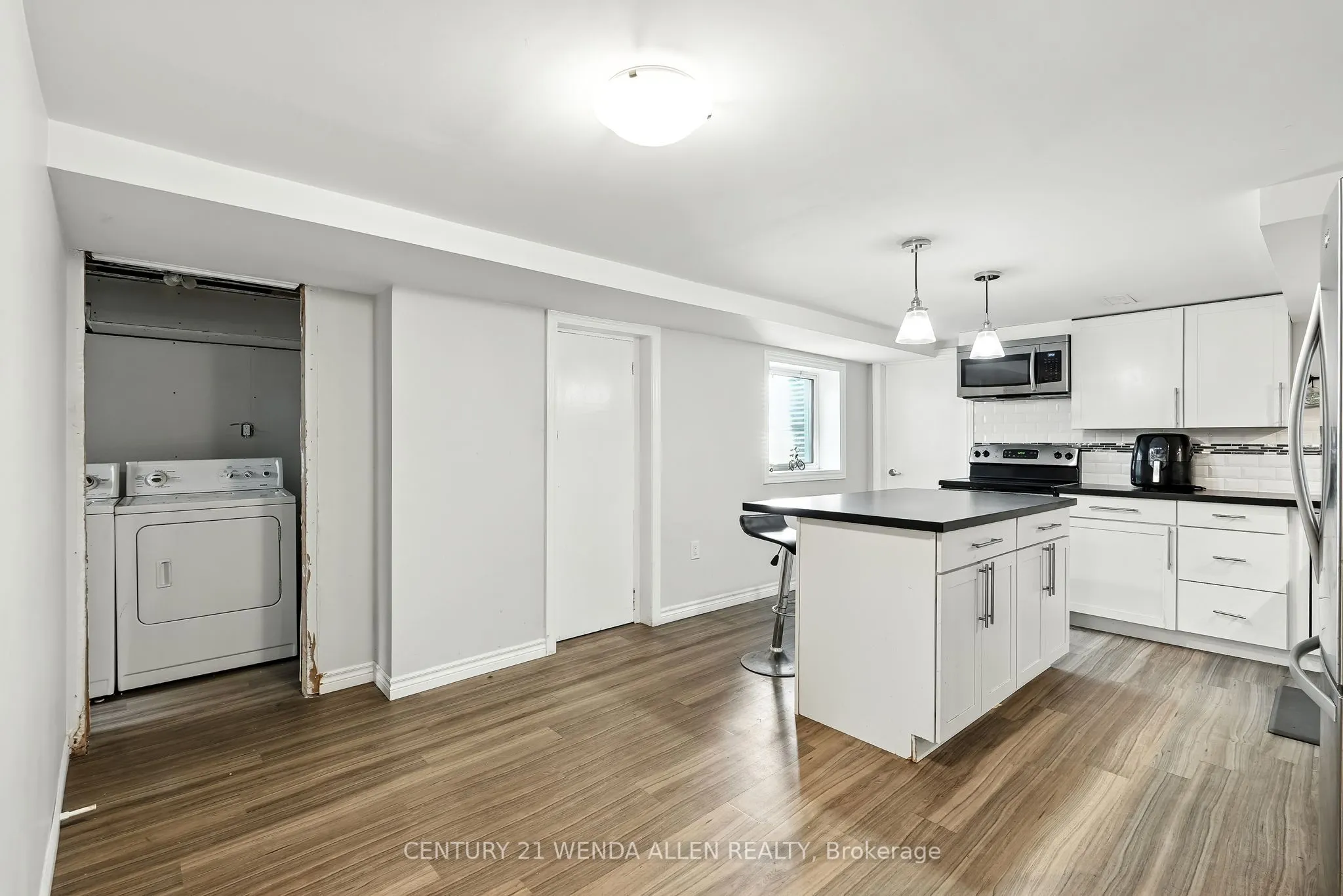 301 Farewell Street