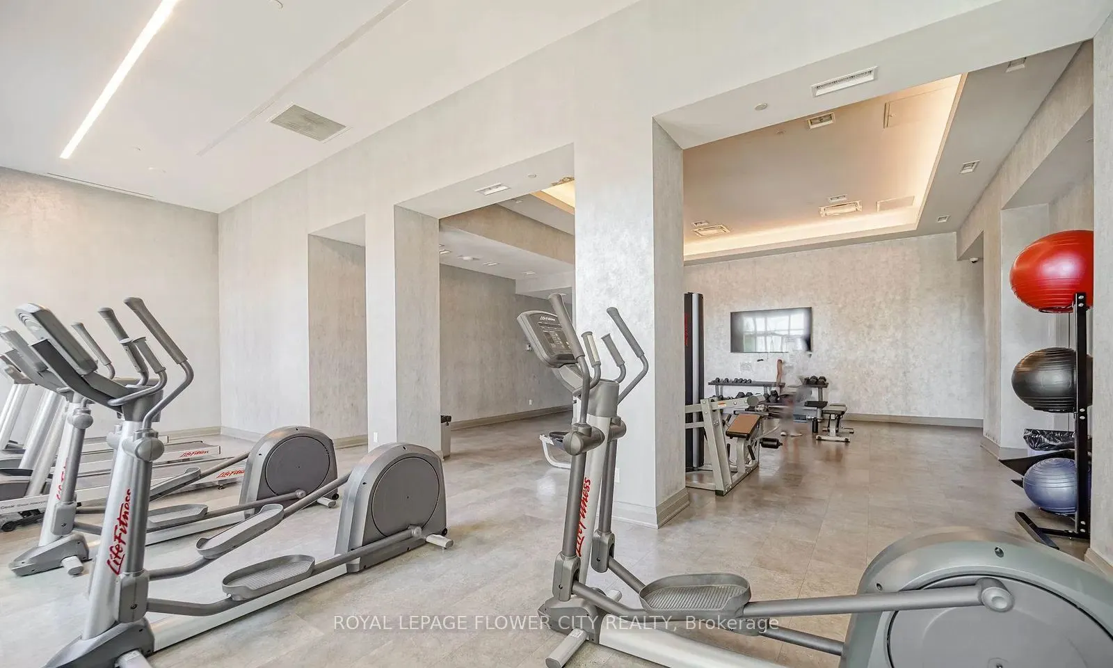 10 Meadowglen Place, #1009