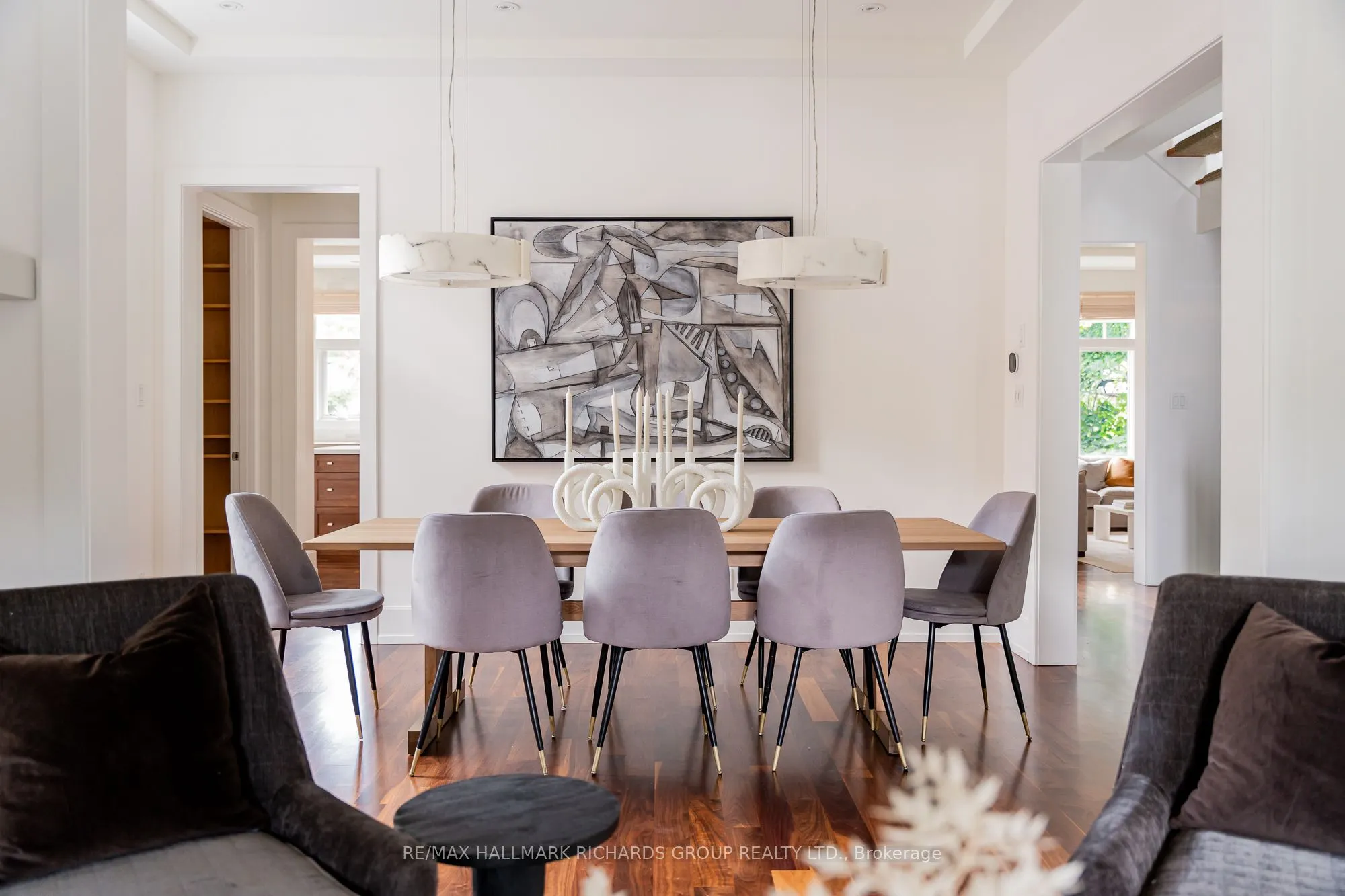 6 Leonard Circle