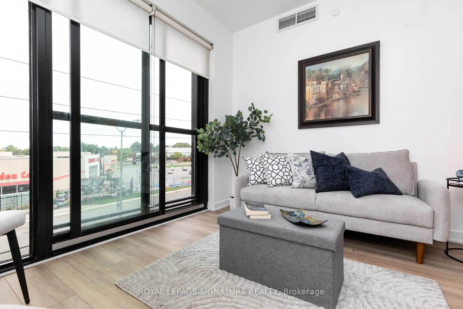 2799 Kingston Road, #311