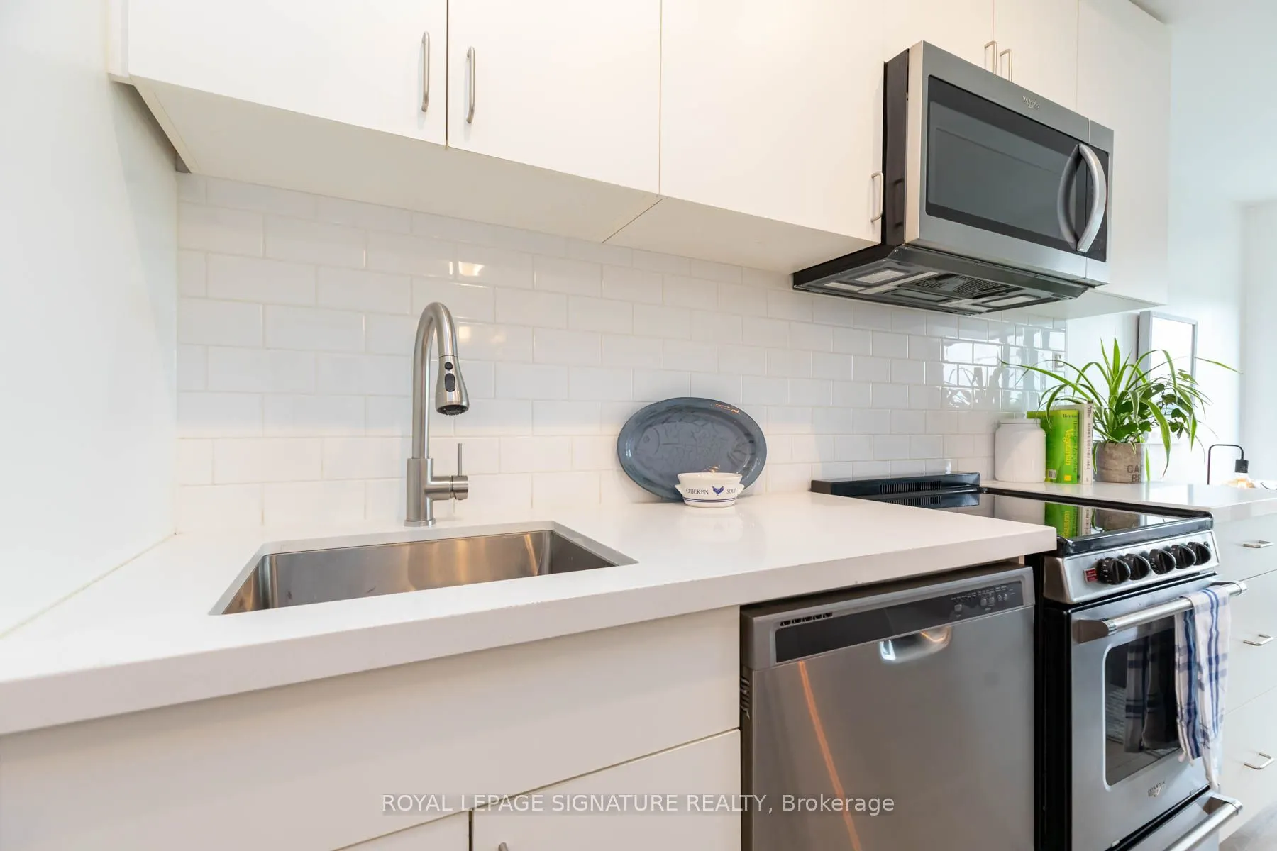 2799 Kingston Road, #311