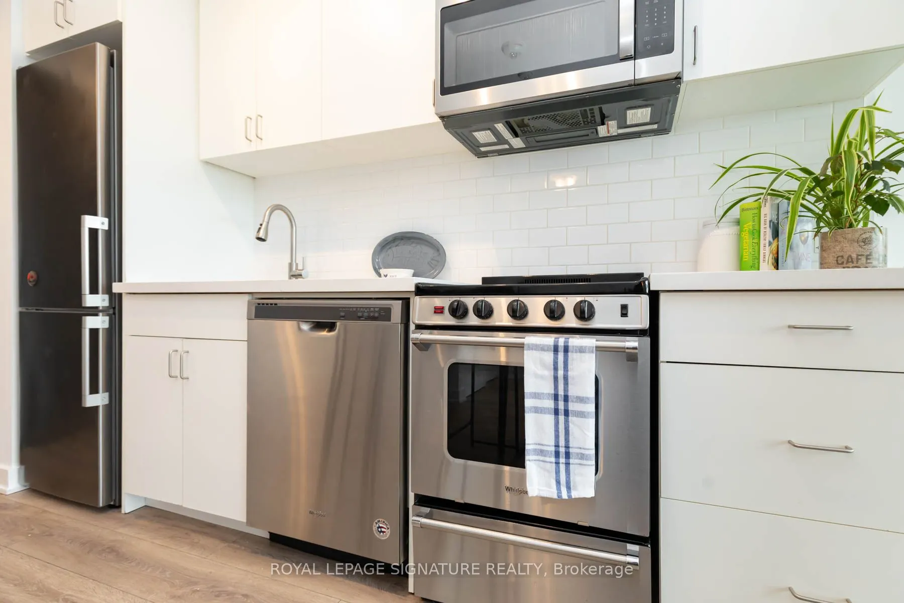 2799 Kingston Road, #311