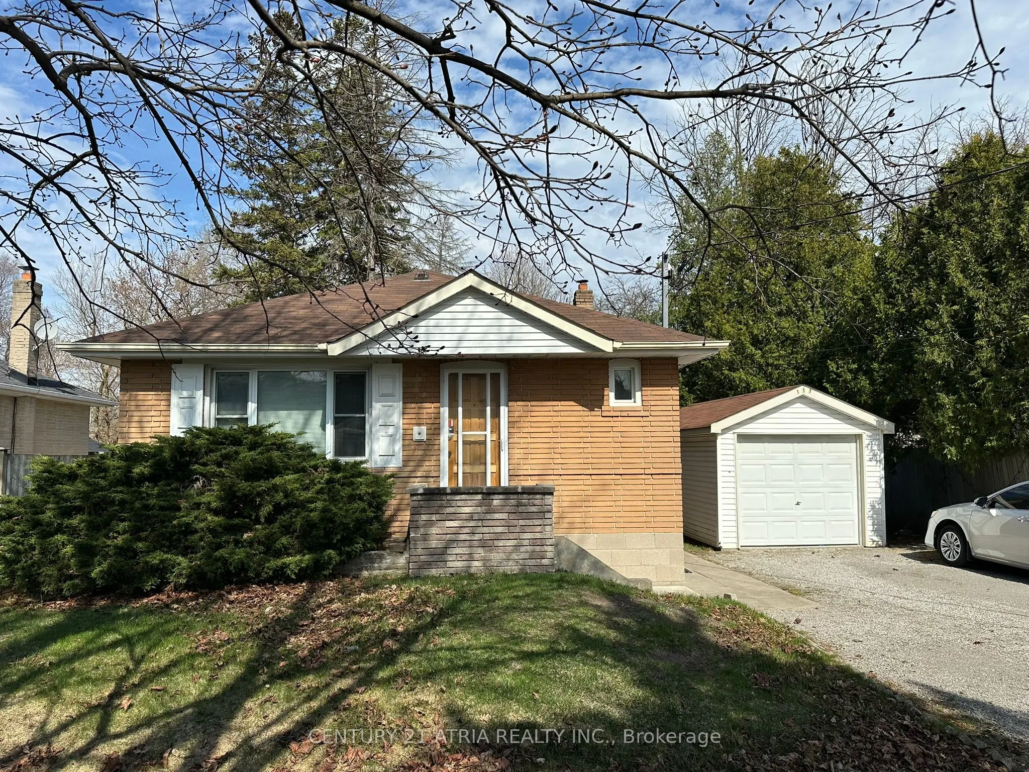 111 Scarboro Avenue