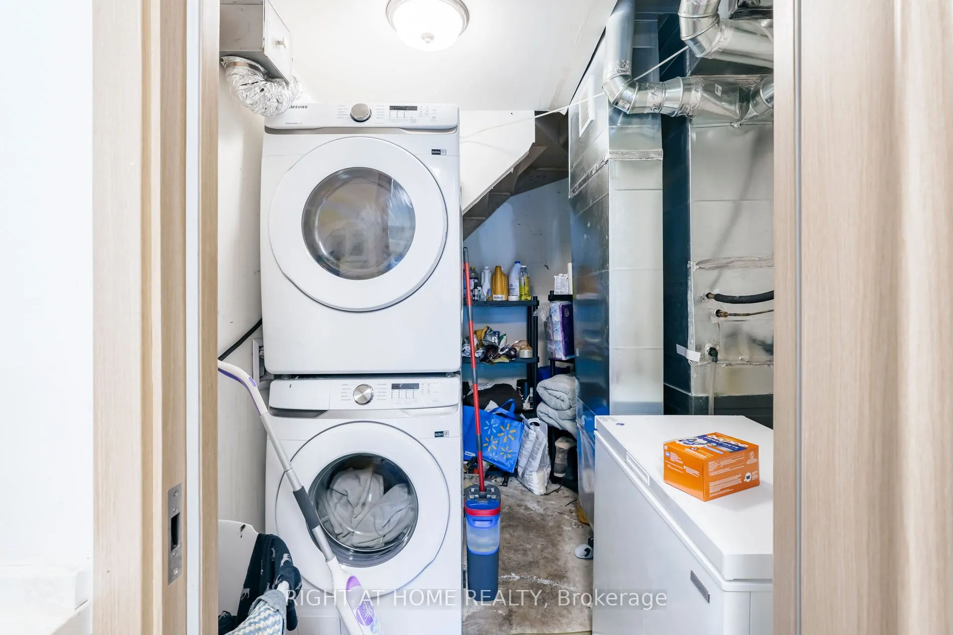 200 Chester Le Boulevard, #D302