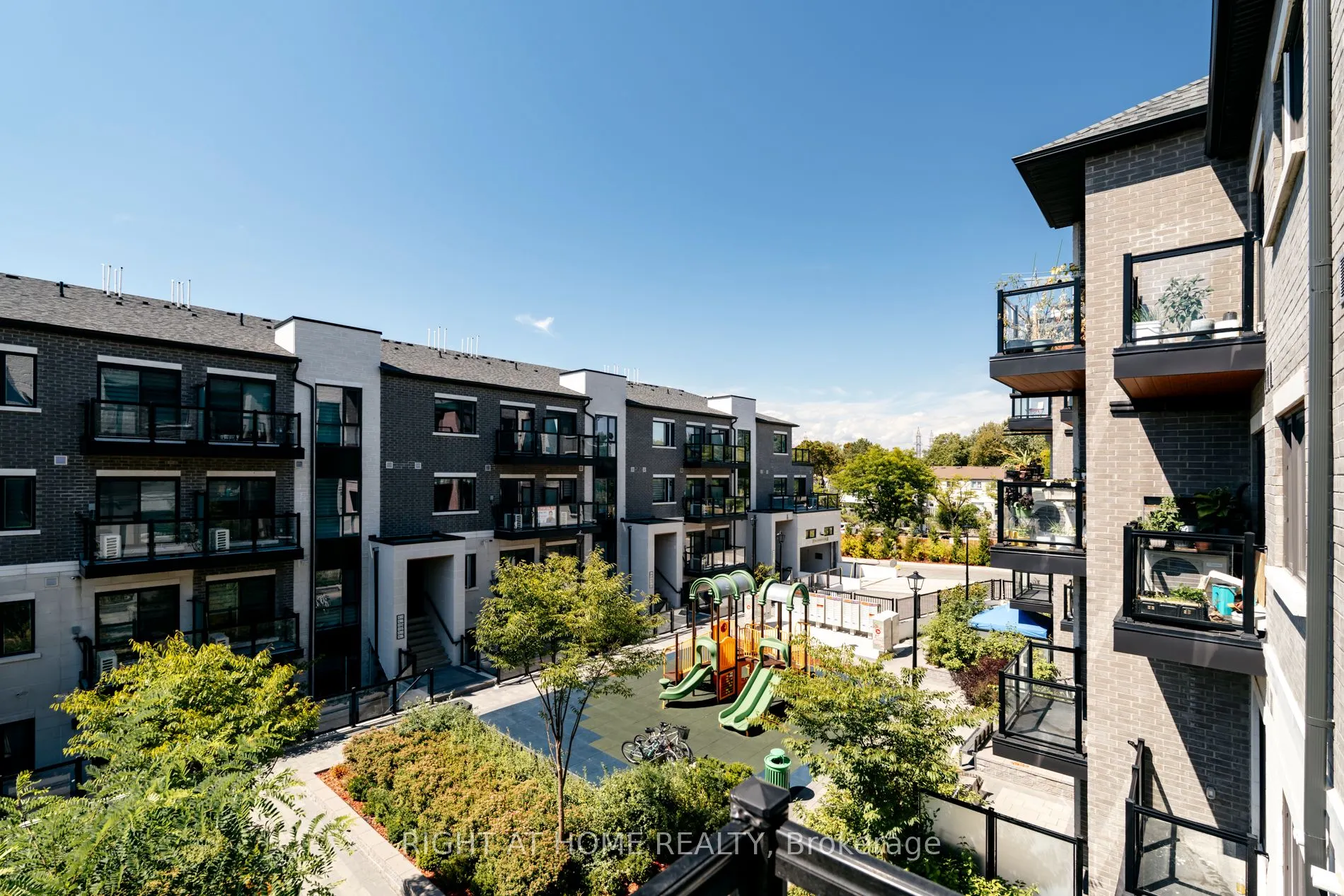 200 Chester Le Boulevard, #D302