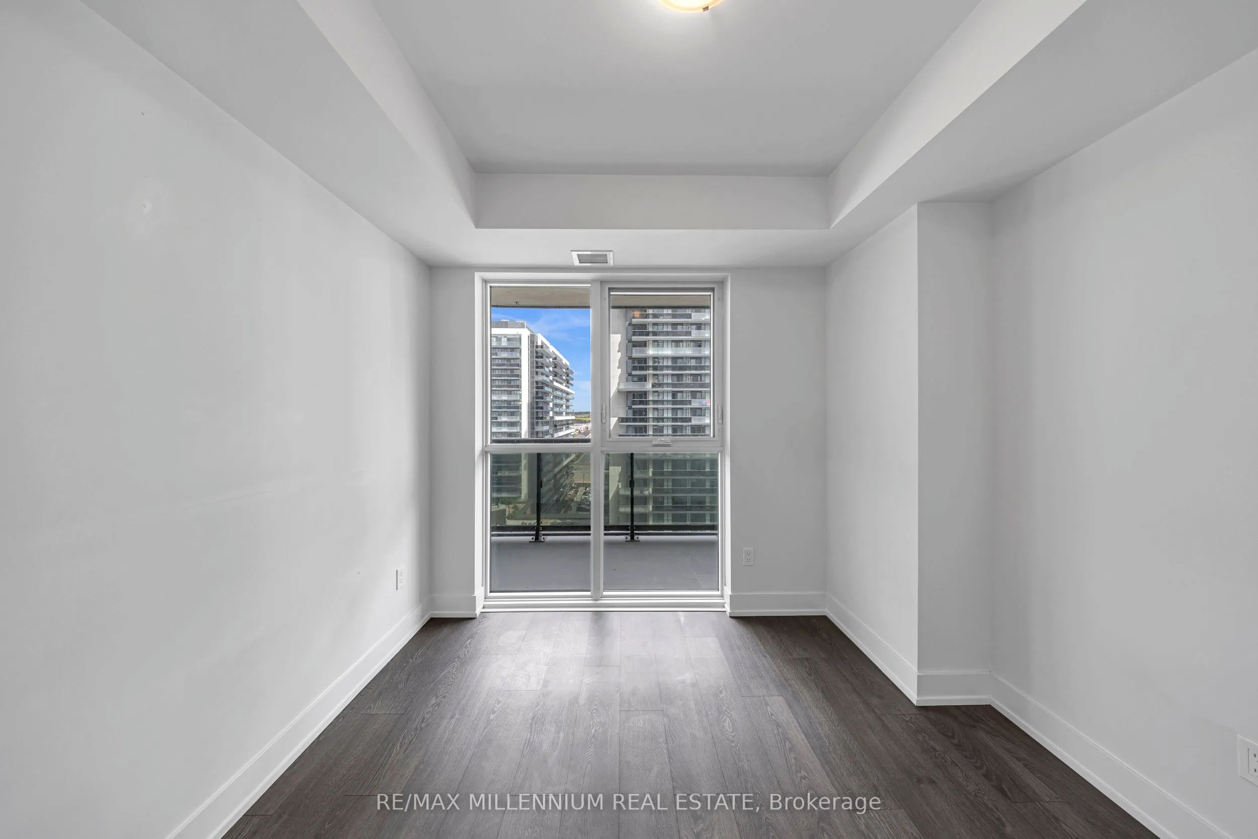 2550 Simcoe Street, #1215