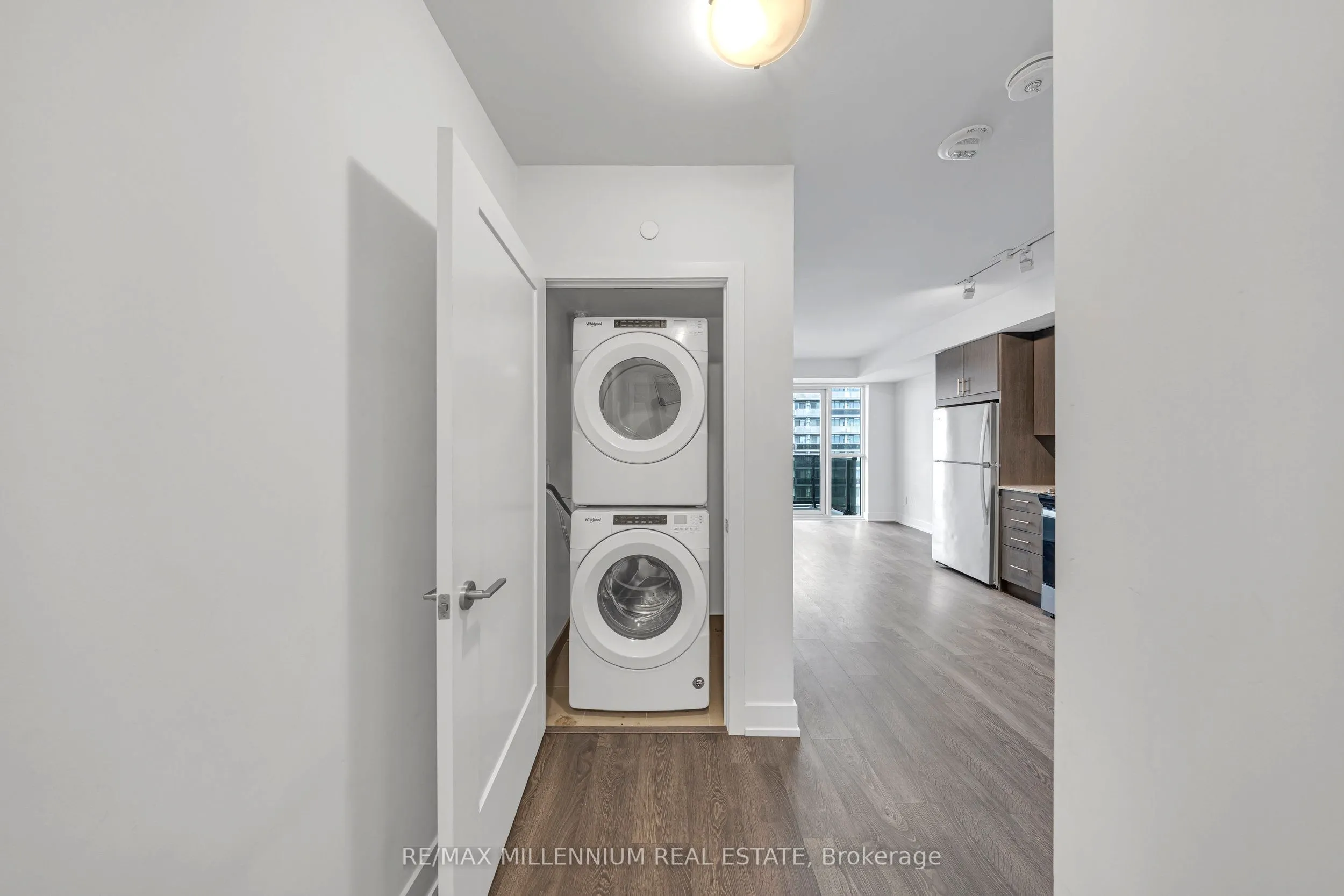 2550 Simcoe Street, #1215
