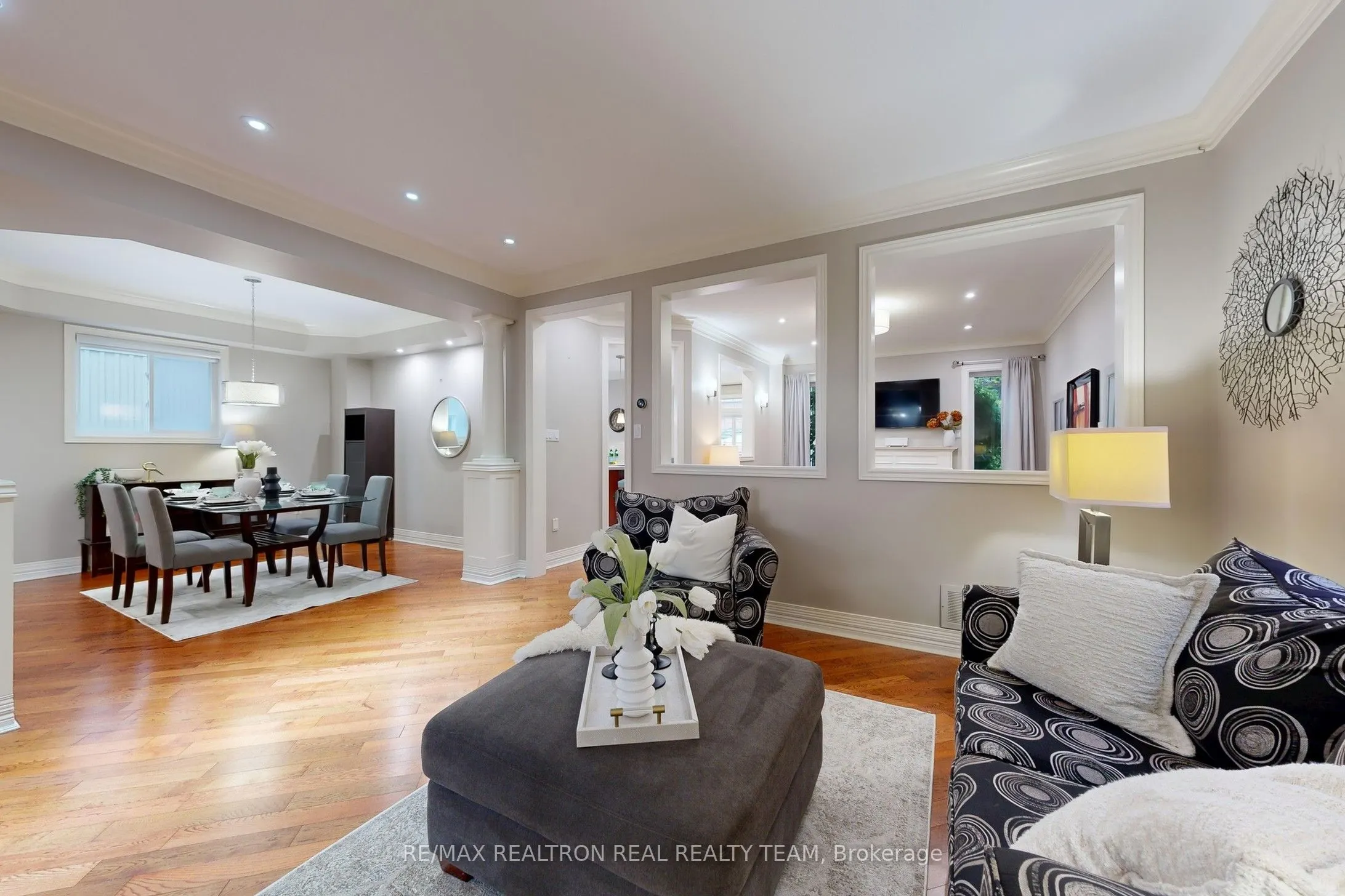 89 Cachet Boulevard