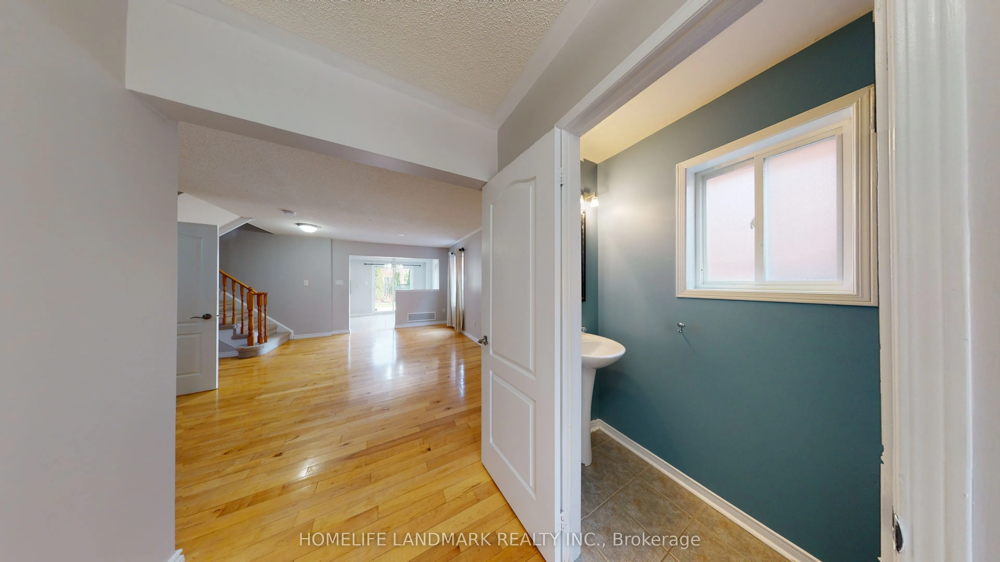 80 Presley Crescent