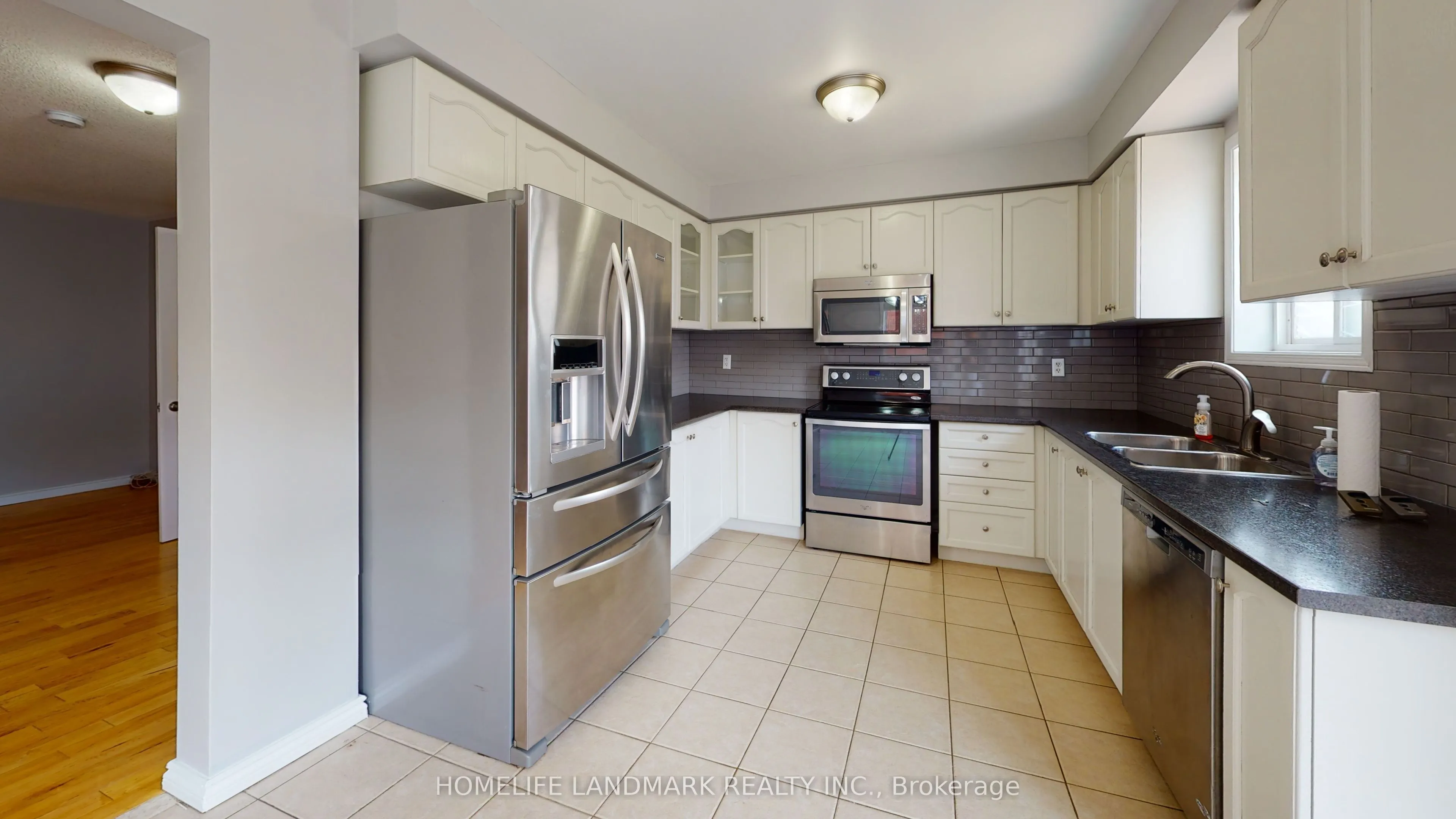 80 Presley Crescent
