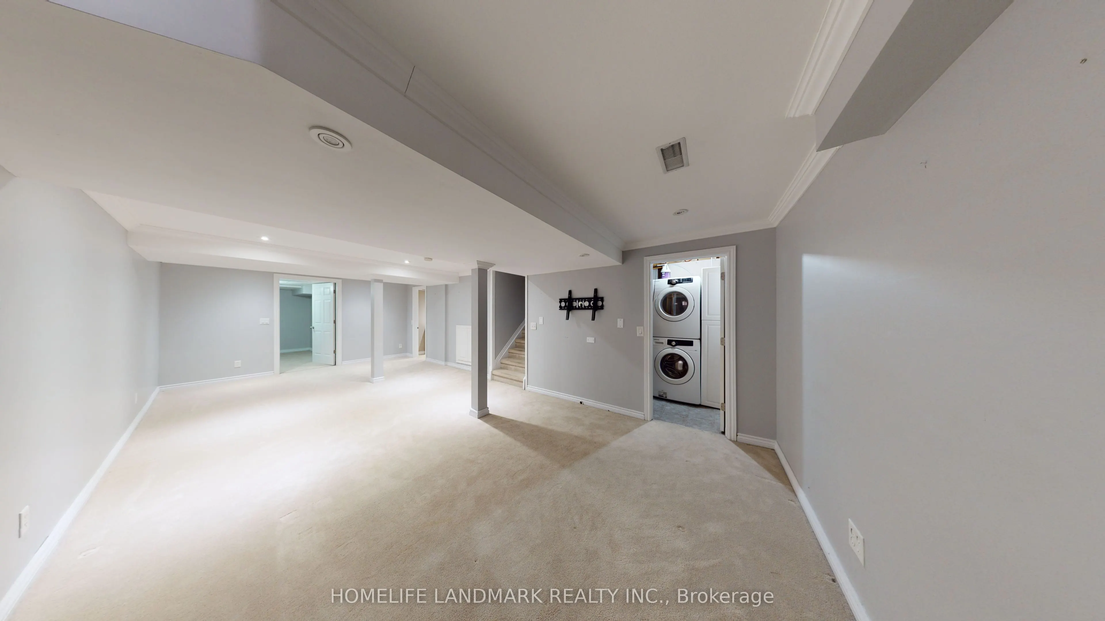 80 Presley Crescent