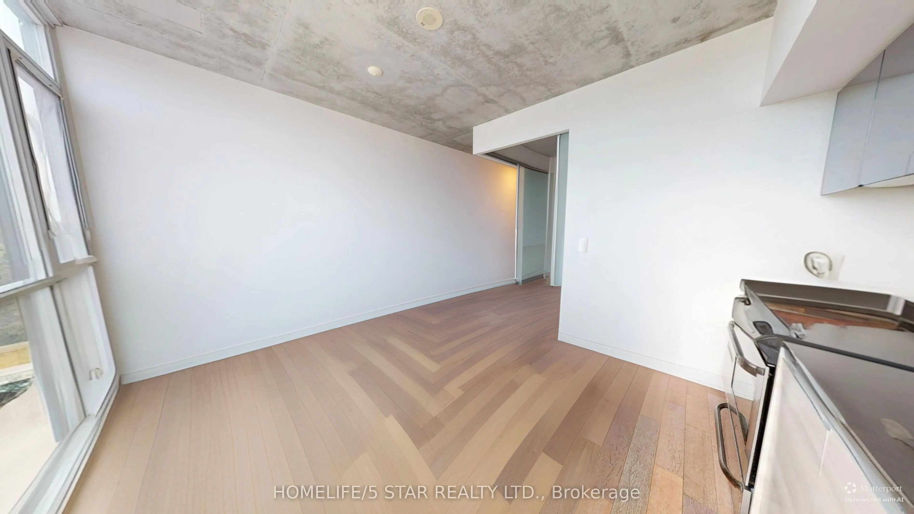 1190 DUNDAS Street E, #922