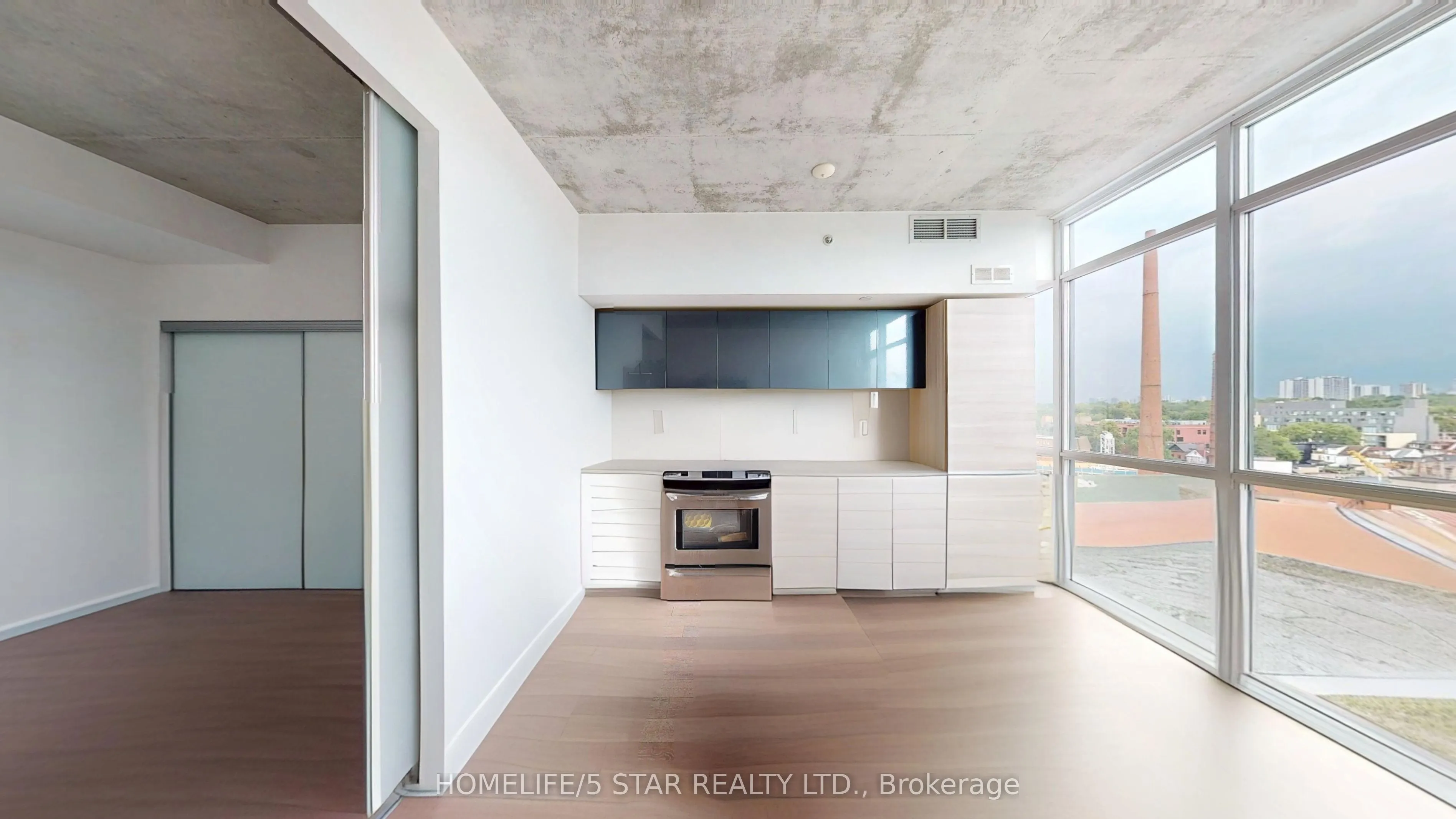 1190 DUNDAS Street E, #922