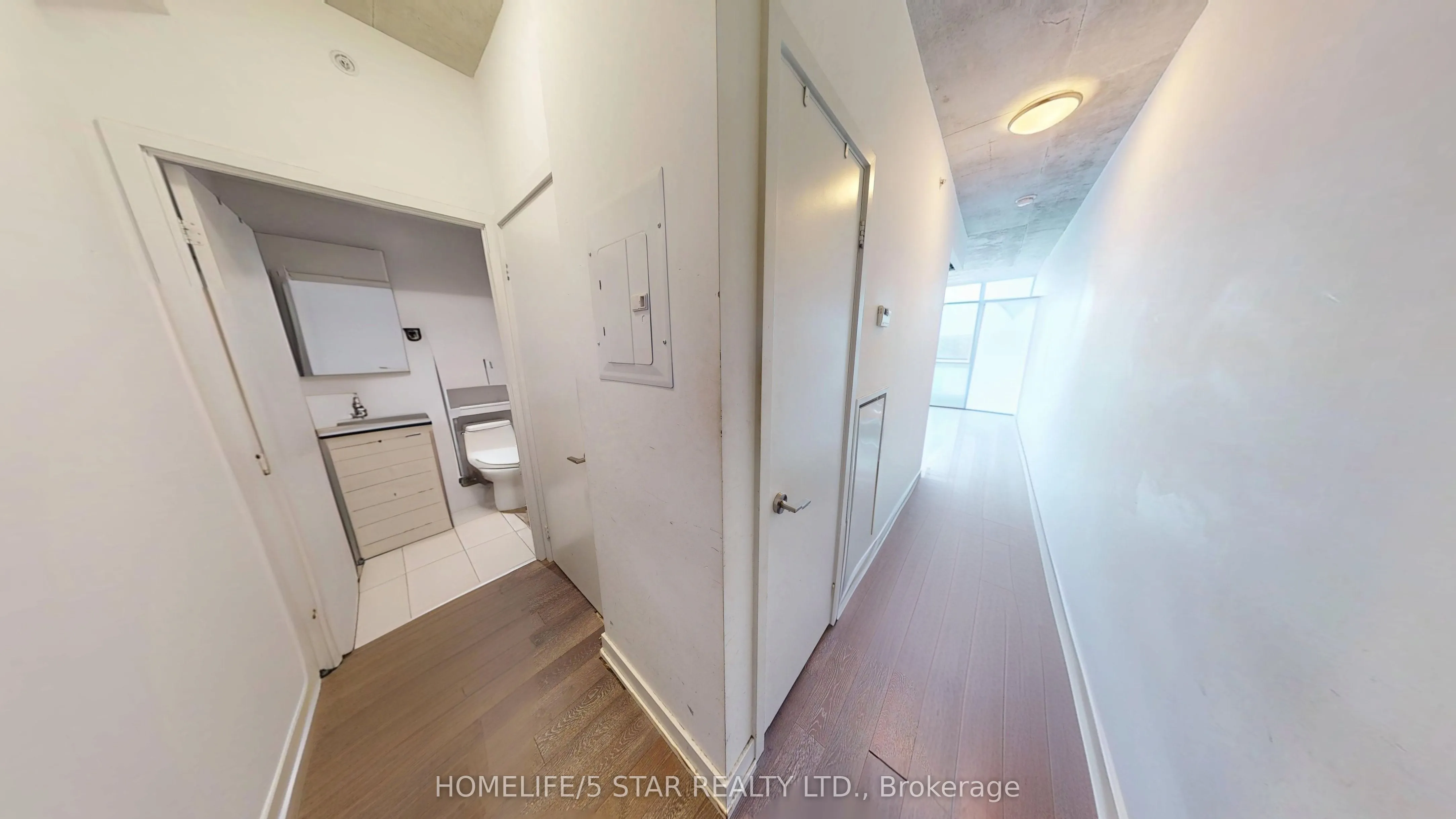 1190 DUNDAS Street E, #922