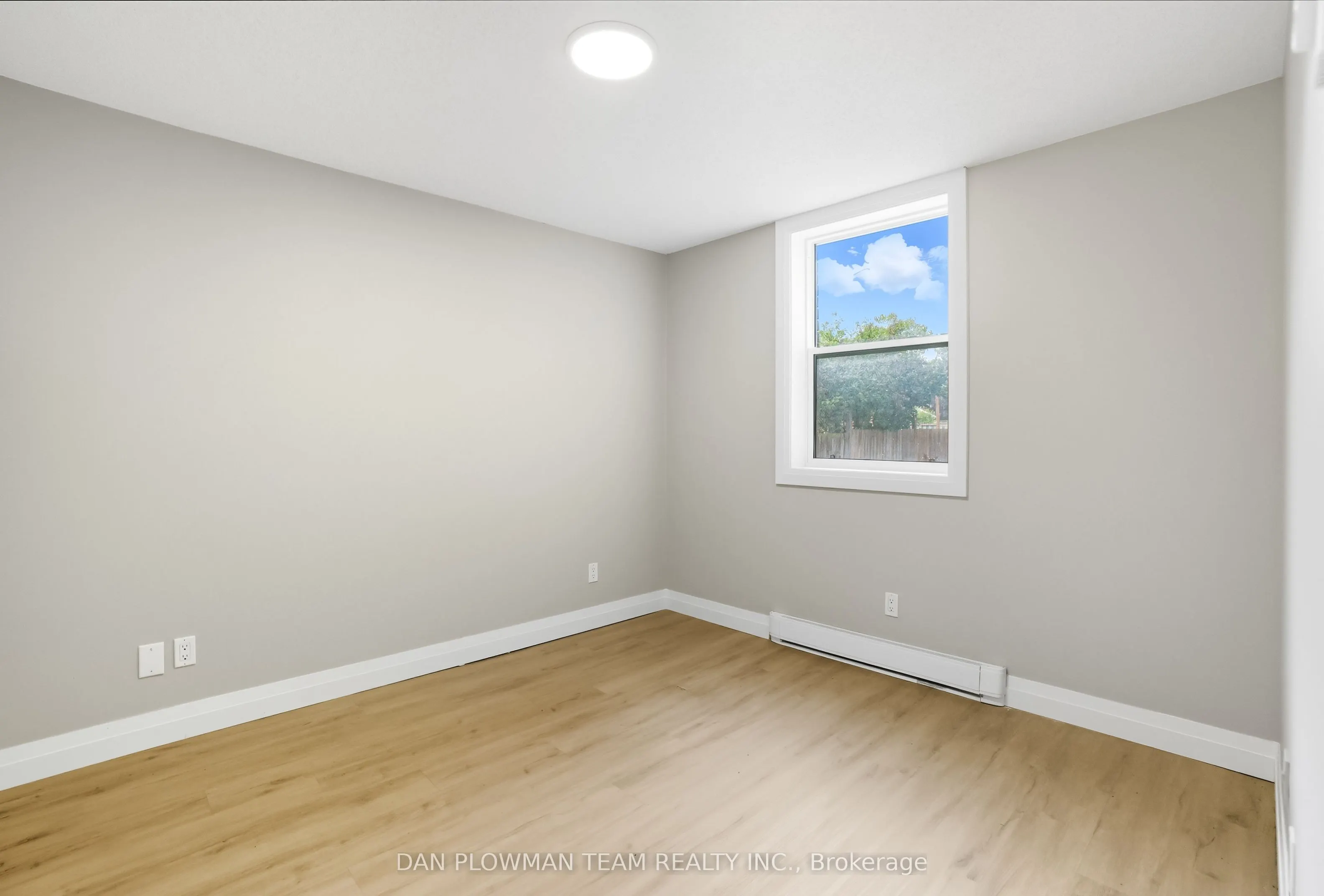 476 Albert Street