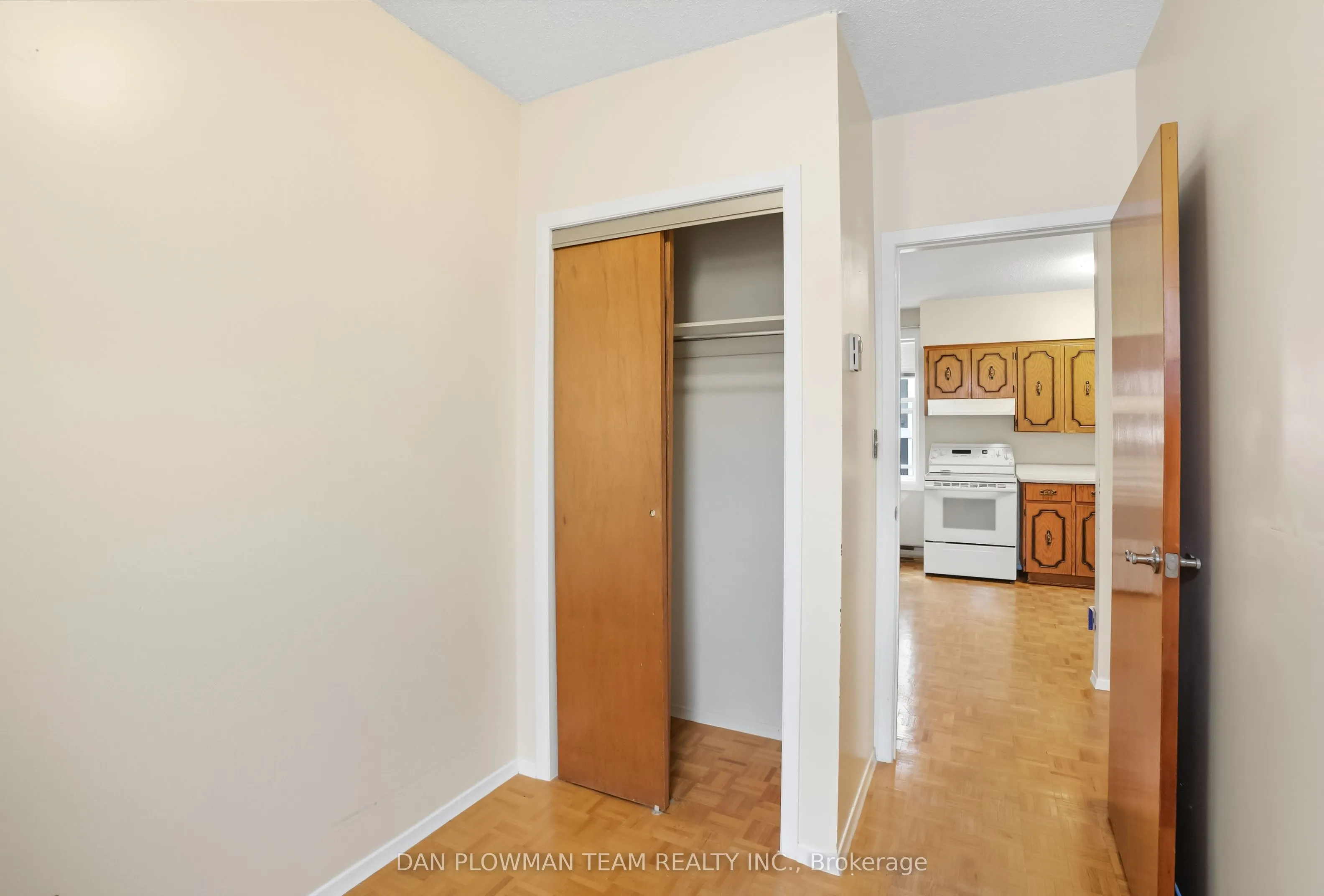 476 Albert Street
