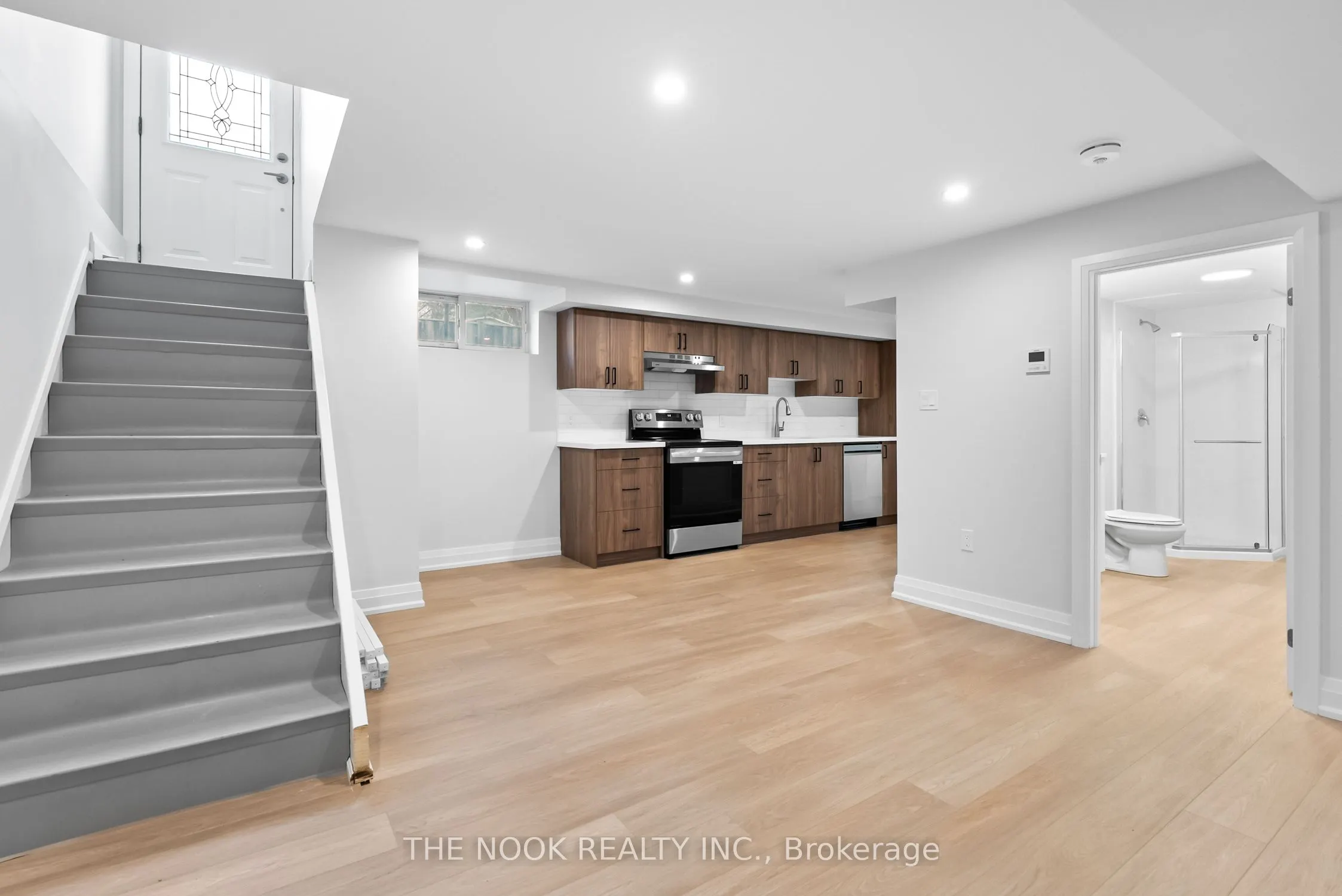 525 Larry Avenue, #Bsmt