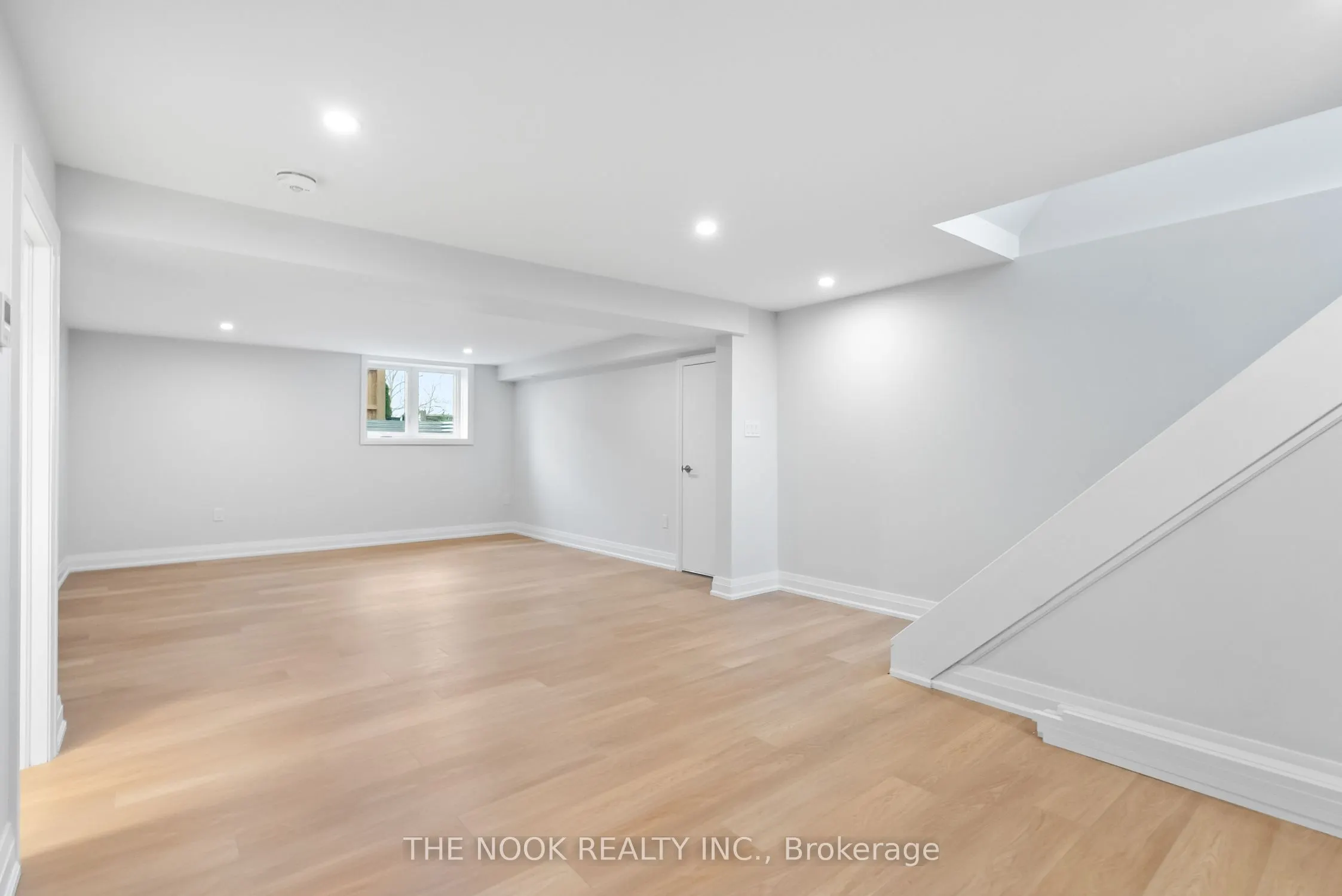 525 Larry Avenue, #Bsmt